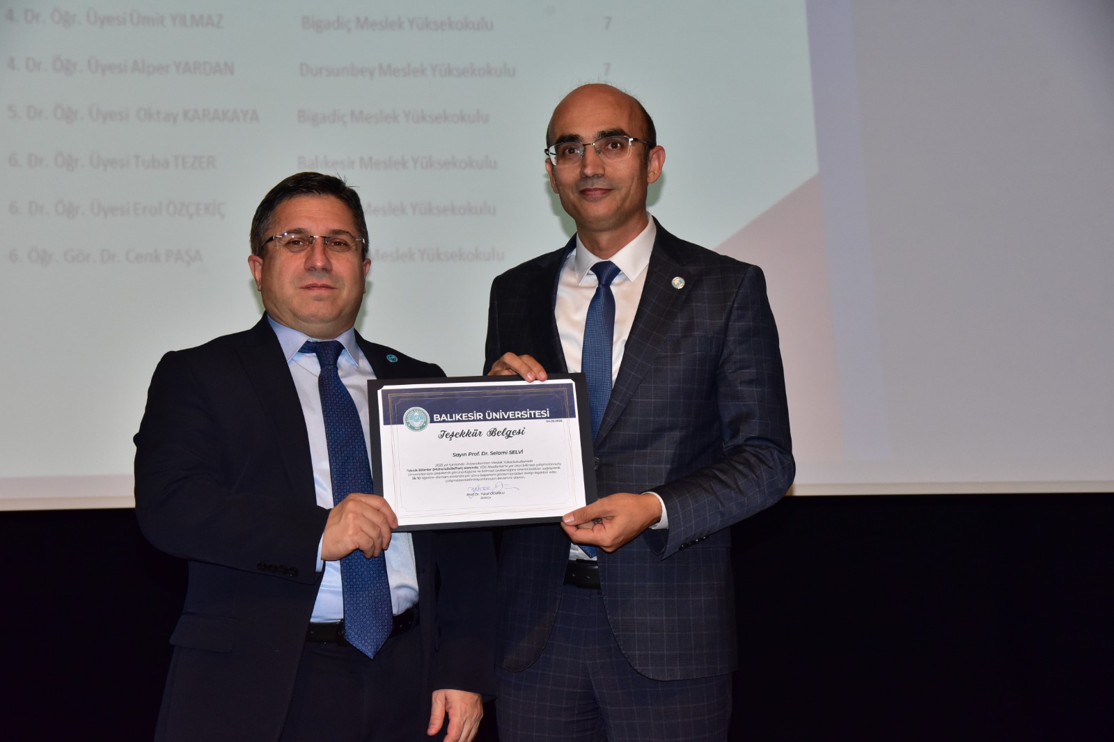 Prof. Dr. Selami Selvi, Director of Edremit Vocational School, Honored with Academic Performance Award
