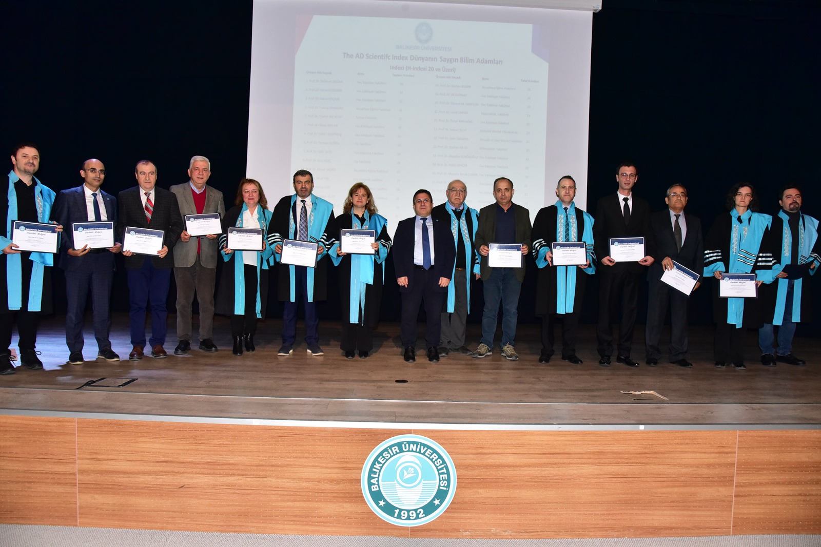 Prof. Dr. Selami Selvi, Director of Edremit Vocational School, Honored with Academic Performance Award 2