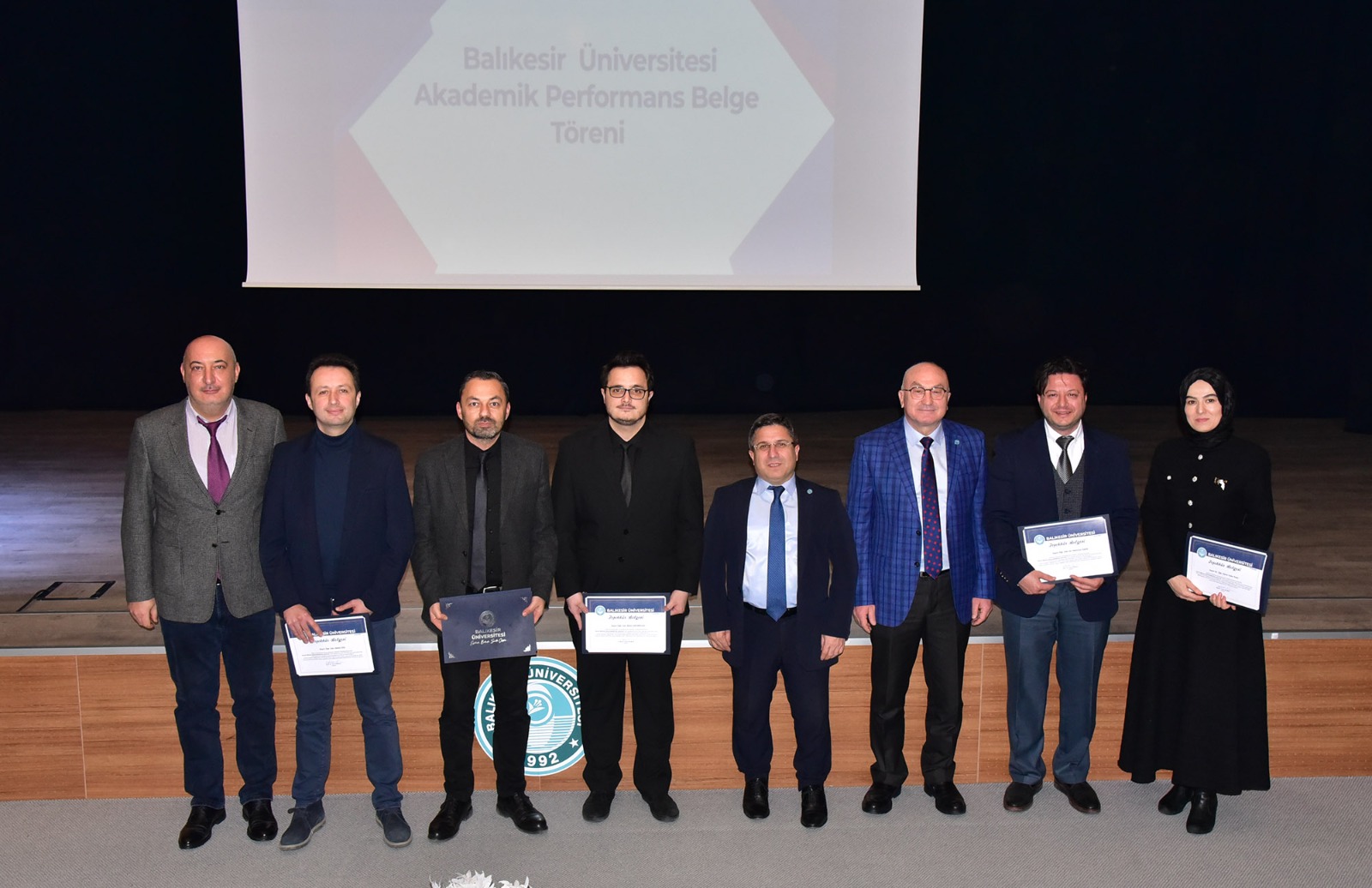 Elektronik ve Otomasyon Bölümü Akademik Başarılarıyla Gururlandırdı 1
