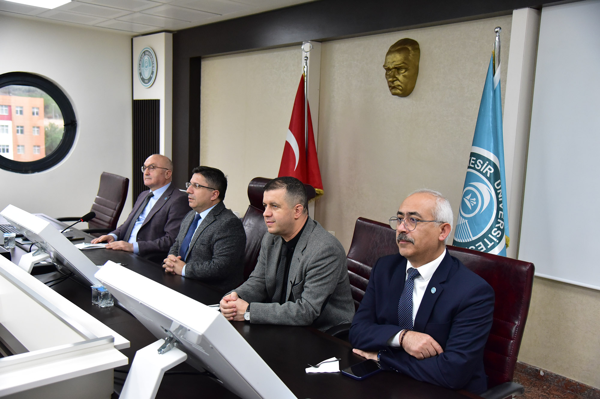 Rektör Oğurlu, BAÜN Ailesine Yeni Katılan Akademik Personelle Tanışma ve Değerlendirme Toplantısında Bir Araya Geldi 2