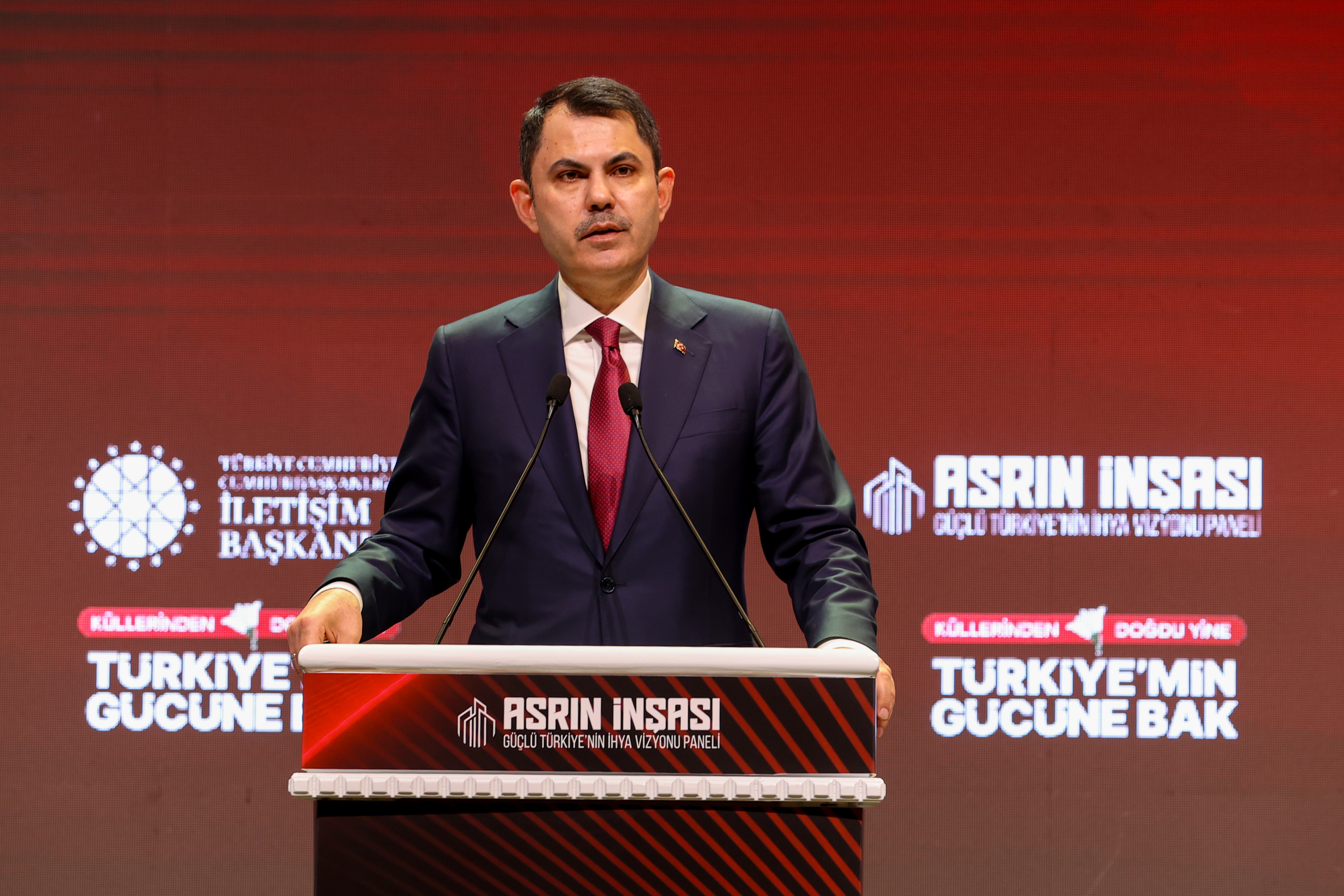 FAKÜLTEMİZ AKADEMİSYENLERİ ÜNİVERSİTEMİZİ TEMSİLEN "ASRIN İNŞASI: GÜÇLÜ TÜRKİYE'NİN İHYA VİZYONU PANELİ"NE KATILDI