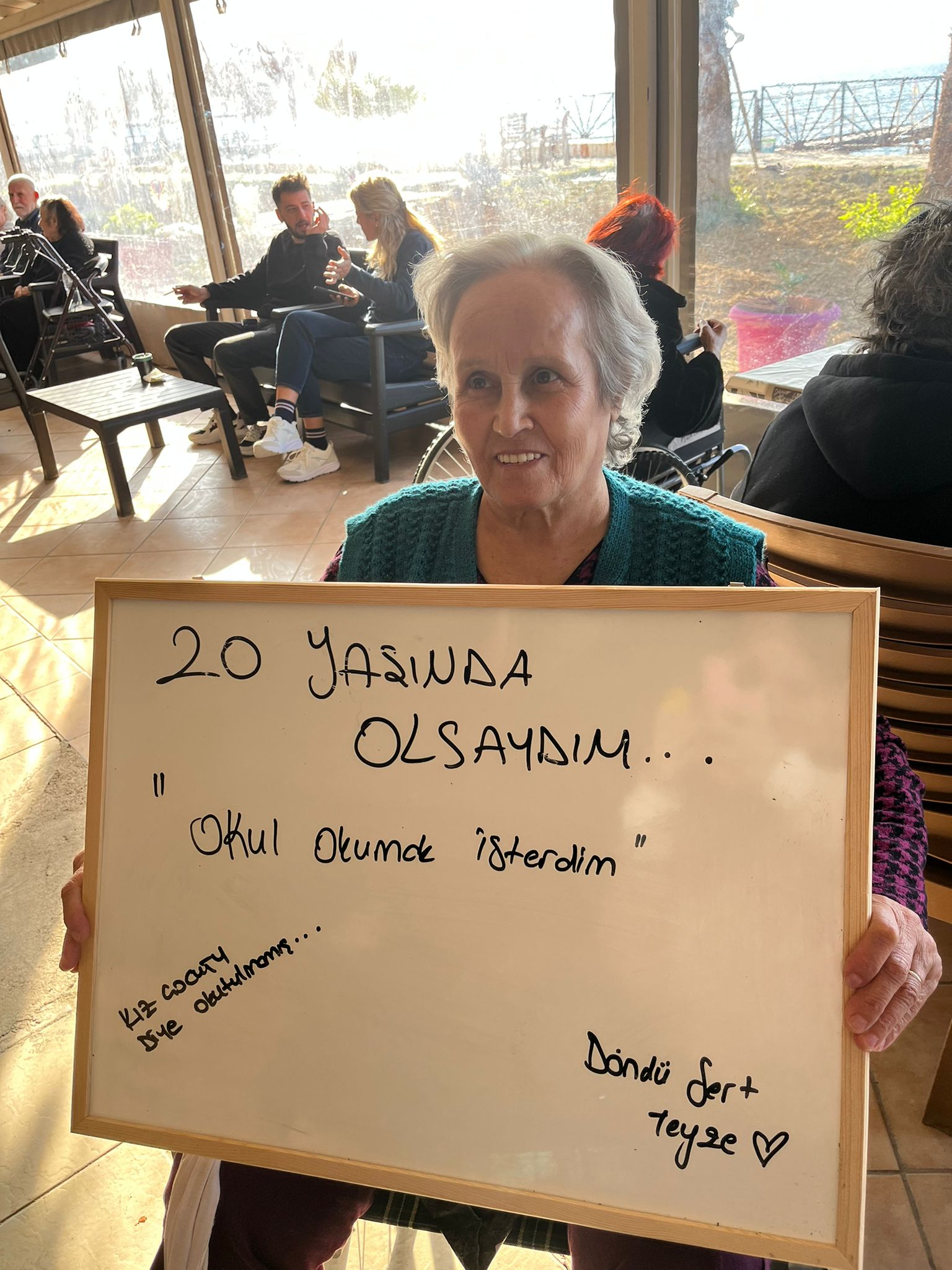Ayvalık MYO Öğrencilerinden Huzurevinde Anlamlı Ziyaret 6