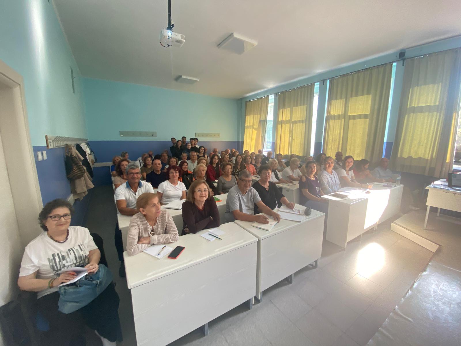 60+ Tazelenme Üniversitesi ile Kuşaklararası Buluşma: Gerontolog Adaylarına İlk İlham