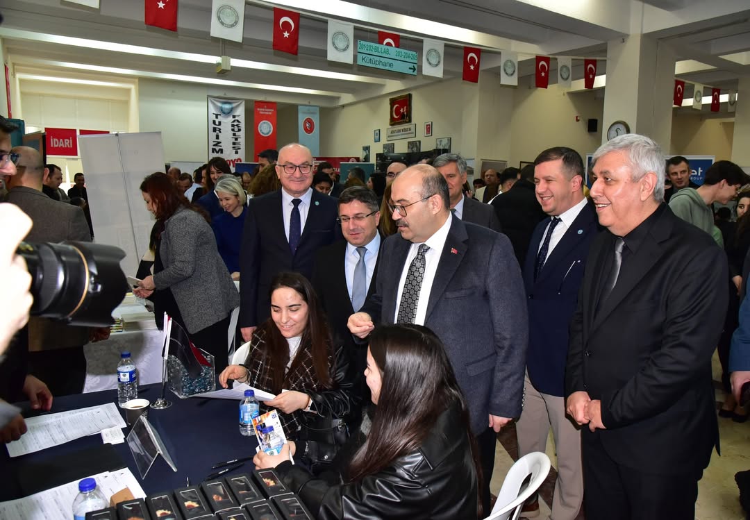 XVII. İstihdam ve Kariyer Günü Etkinliği Gerçekleştirildi 1