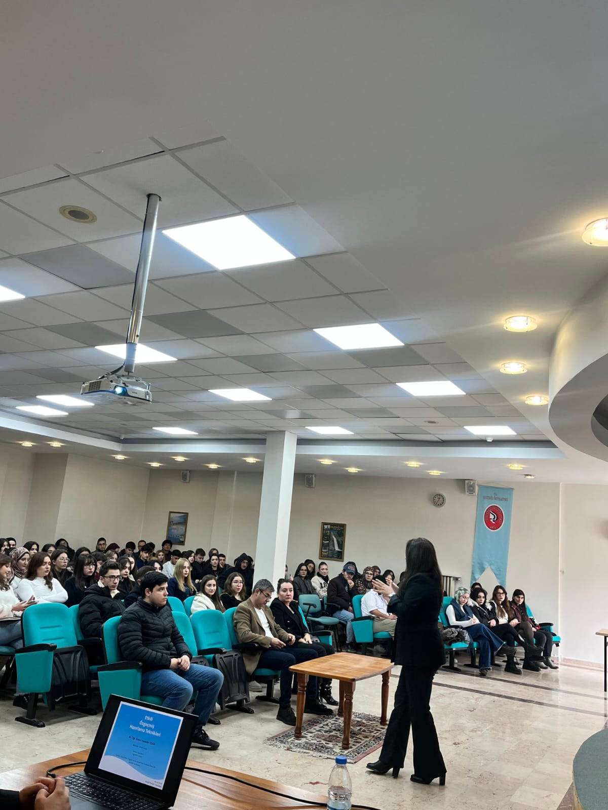 "Etkili Özgeçmiş Hazırlama Teknikleri" Semineri Gerçekleştirildi 2