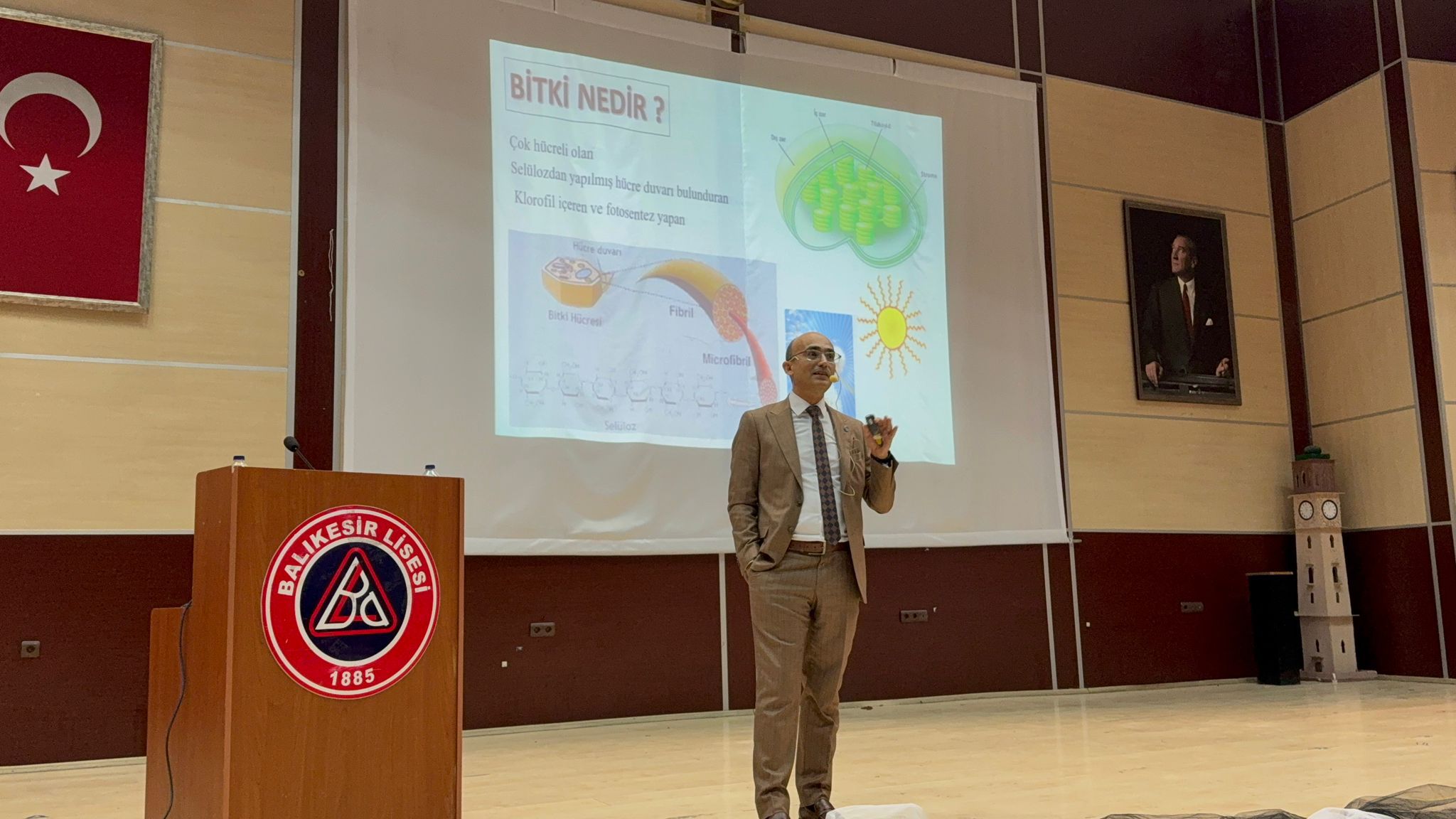 A scientific presentation was held within the scope of Science Applications in High Schools 3