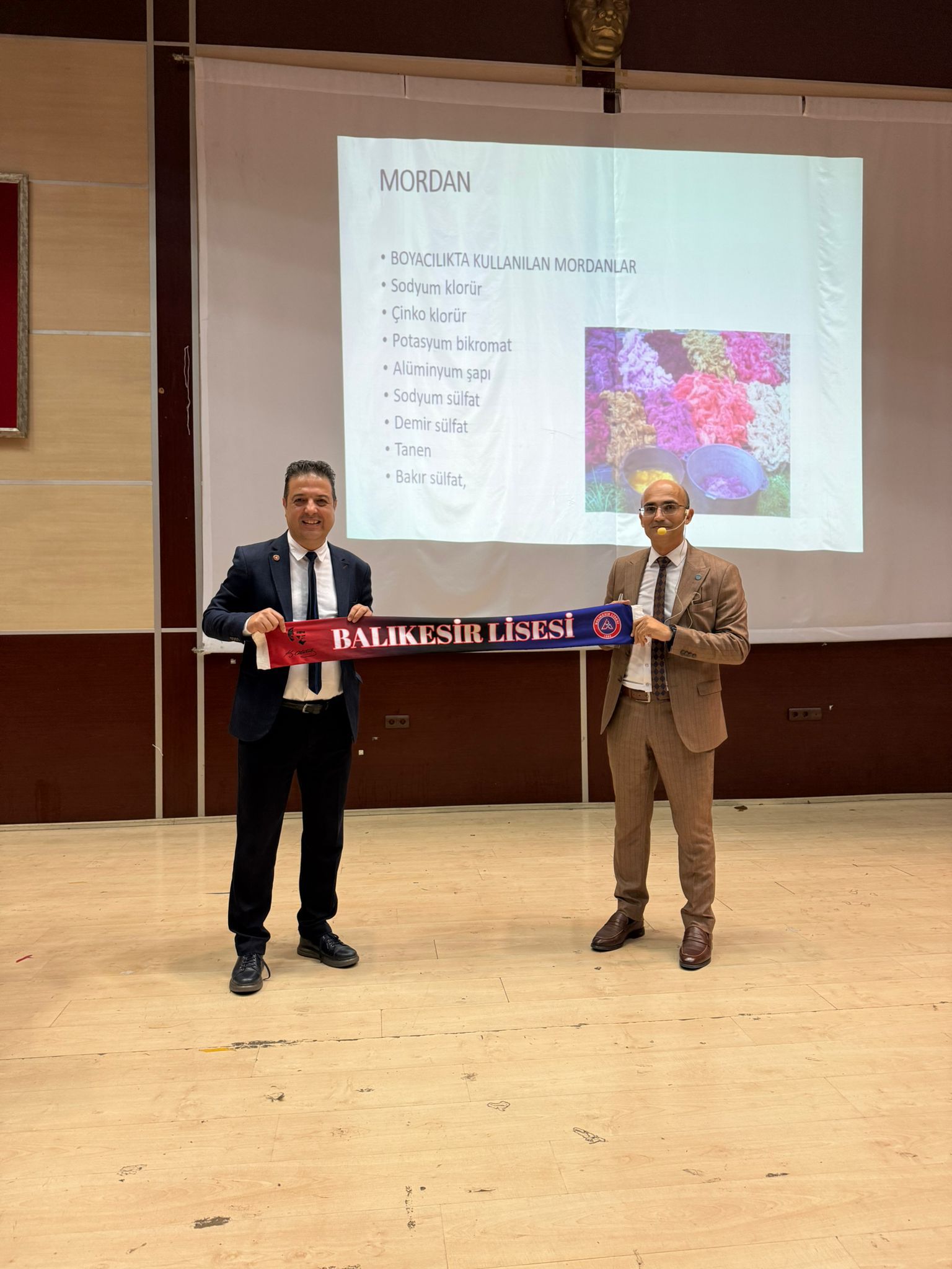 A scientific presentation was held within the scope of Science Applications in High Schools 6