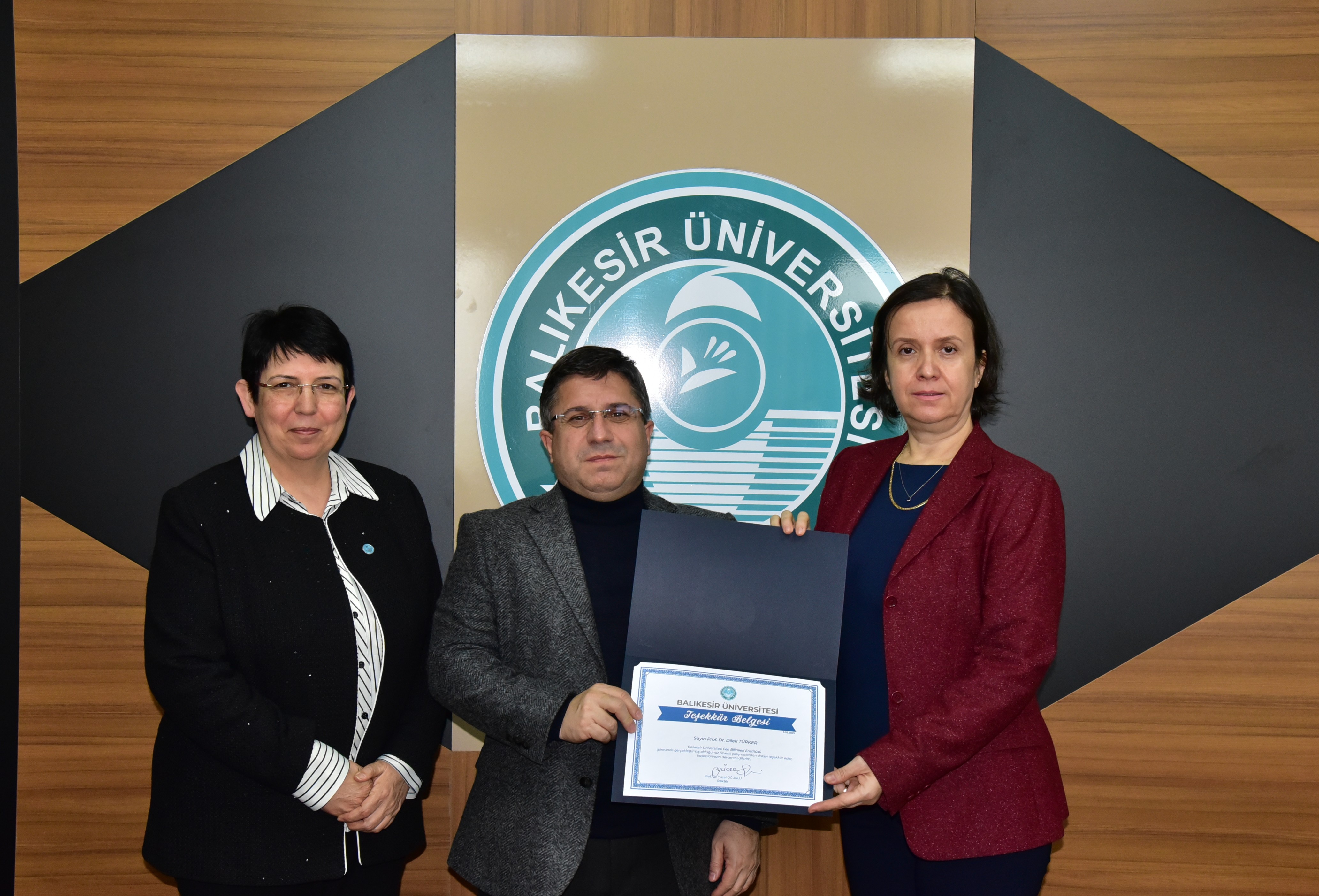 Fen Bilimleri Enstitüsünde Müdürlük Devir Teslim Töreni Gerçekleştirildi 3
