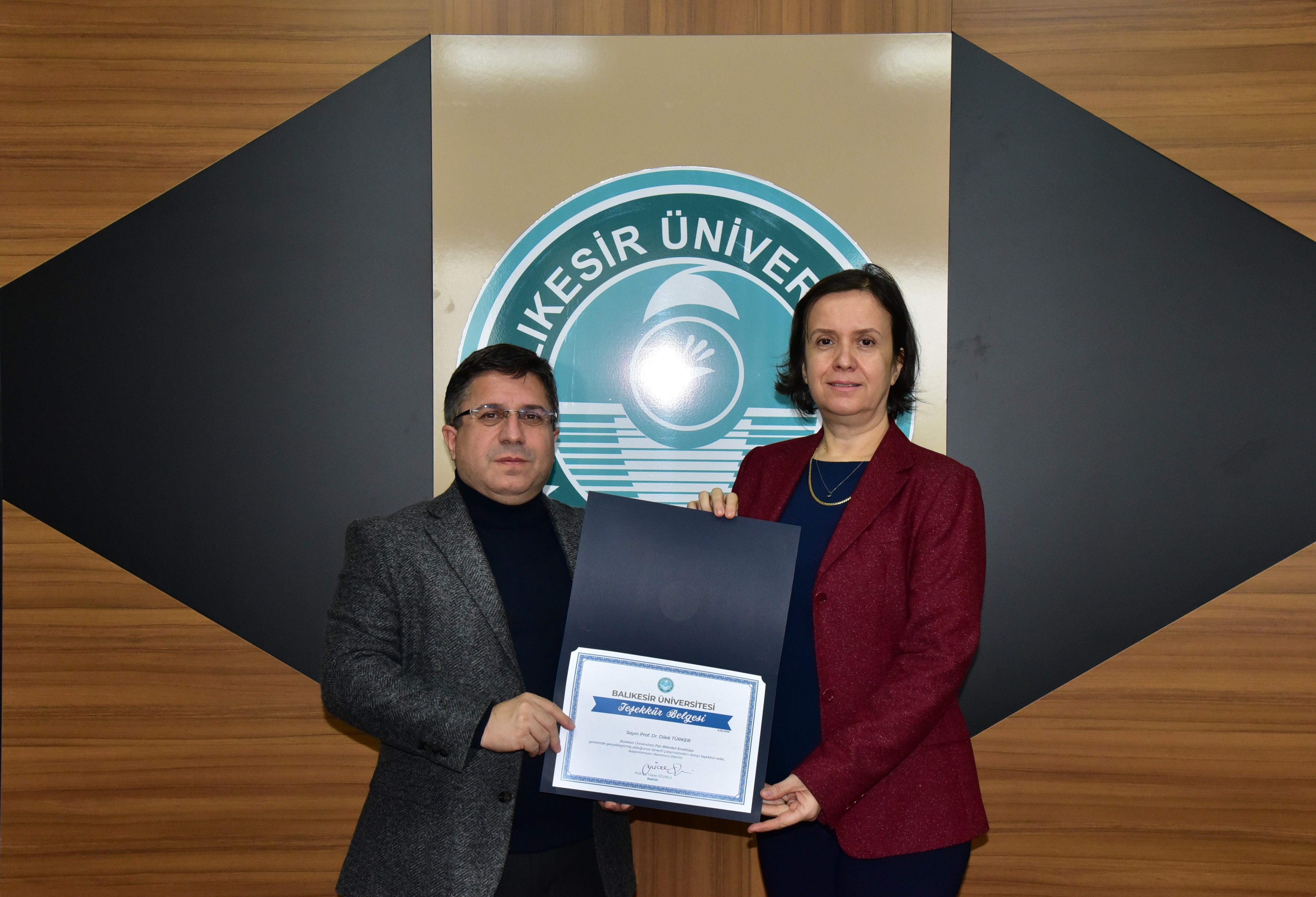 Fen Bilimleri Enstitüsünde Müdürlük Devir Teslim Töreni Gerçekleştirildi 2