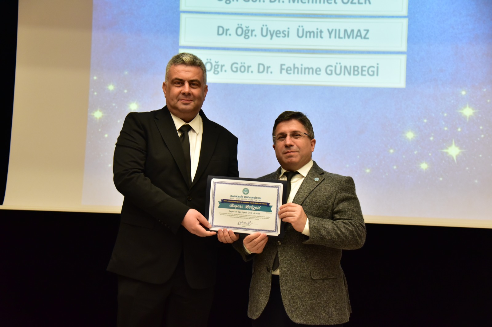 Bilimde Yükselen BAÜN'de bir İlk Daha: Akademisyenlere Performans Ödülleri Törenle Verildi. 3