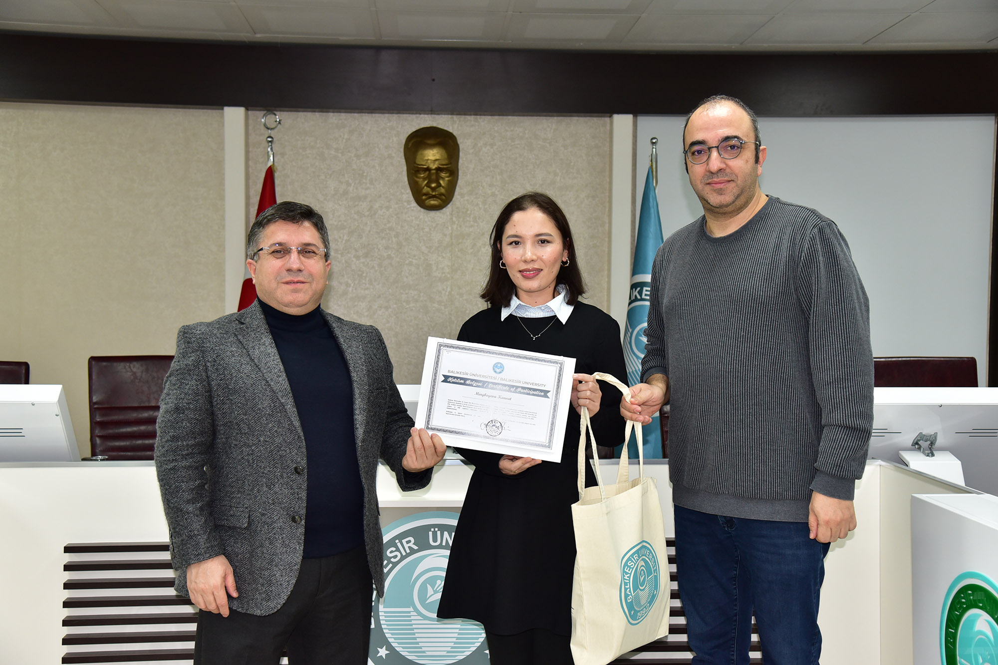 BAÜN’den Yeni Uluslararası İş Birliği: Özbek Tıp Öğrencileri BAÜN Hastanesinde Klinik Deneyim Kazandı 6
