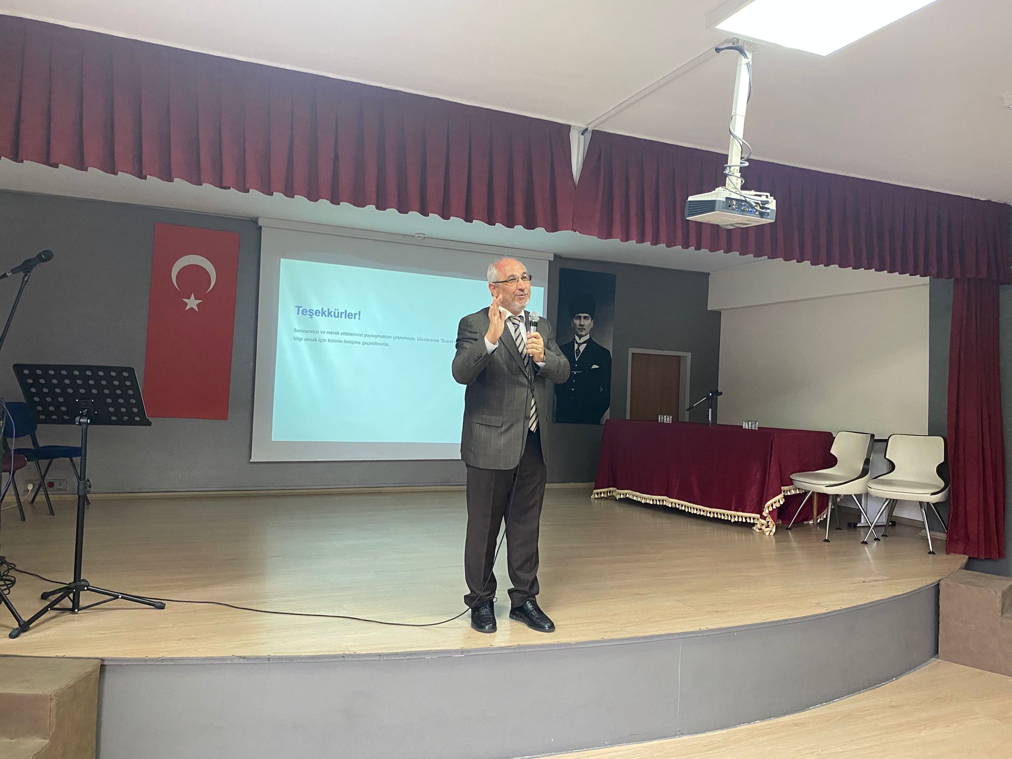 Hüma Hatun Kız Mesleki ve Teknik Anadolu Lisesinde Öğrencilerle Bir Araya Geldik 3
