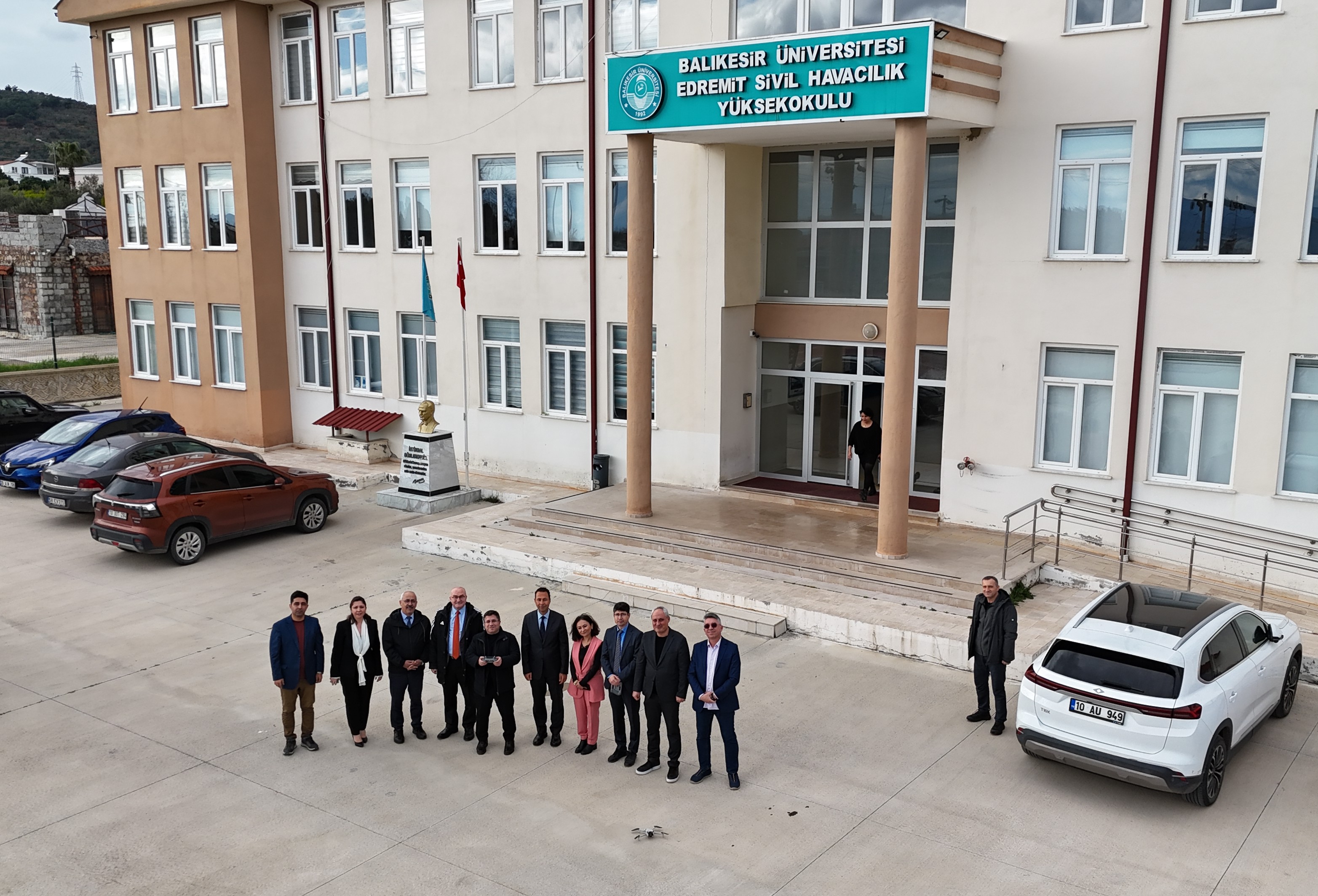 Rektör Oğurlu Edremit Sivil Havacılık Yüksekokulunda Akademik Kurula Katıldı, Eğitim Süreçlerini Yerinde İnceledi 5