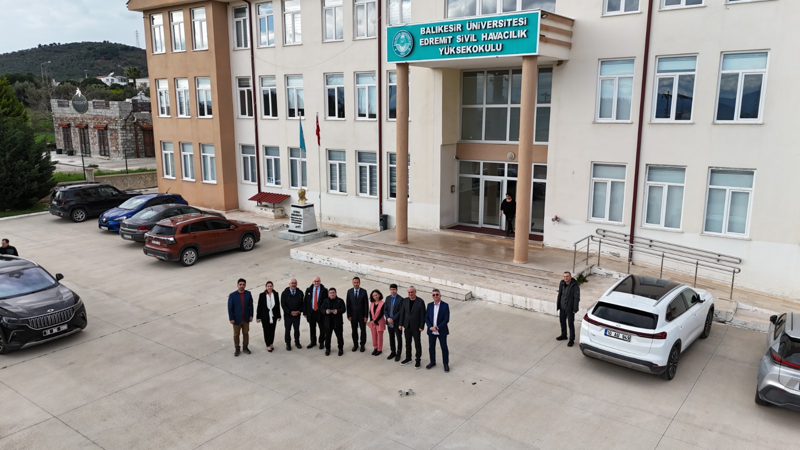 Rektör Oğurlu Edremit Sivil Havacılık Yüksekokulunda Akademik Kurula Katıldı, Eğitim Süreçlerini Yerinde İnceledi 3