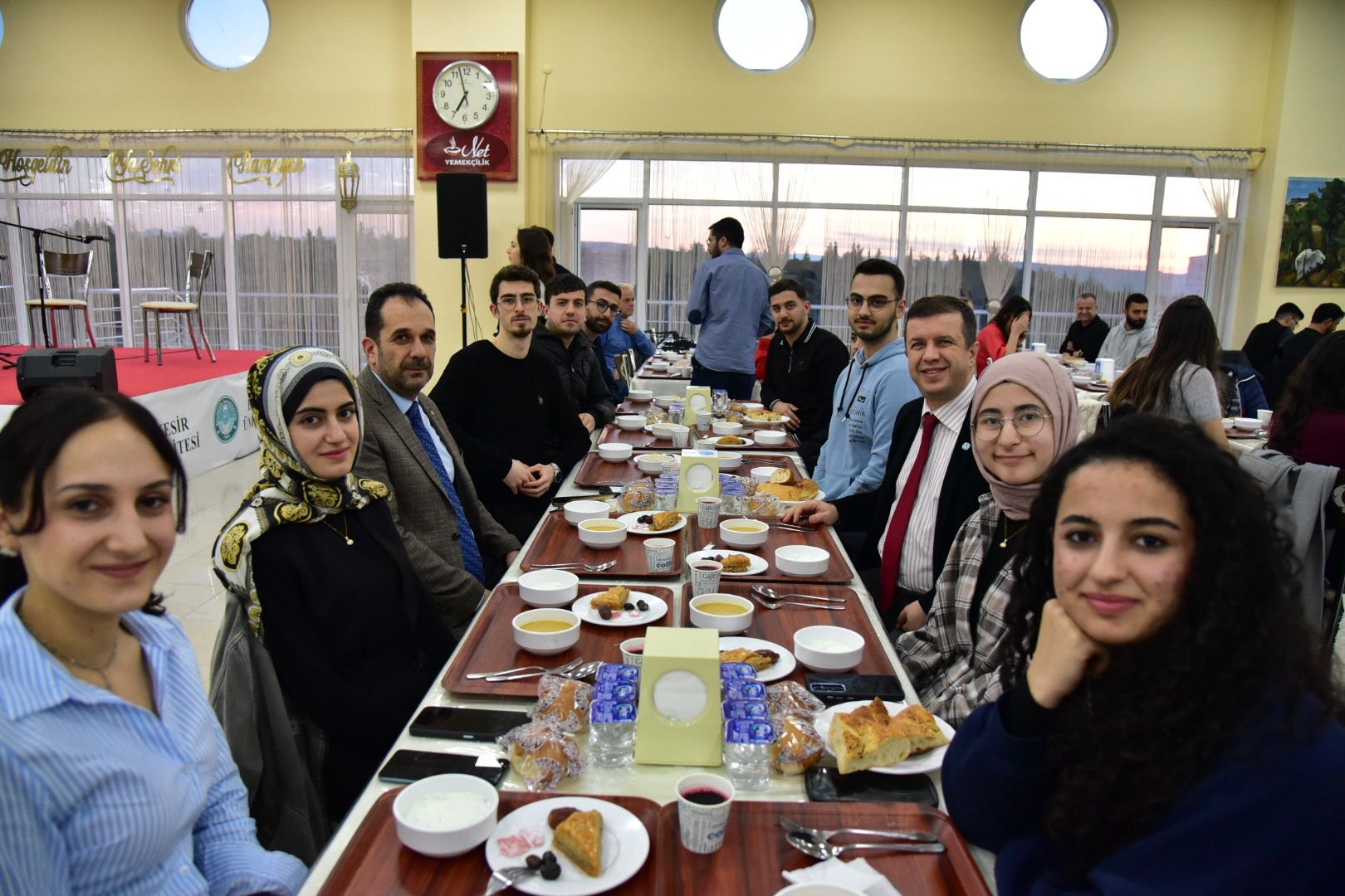 BAÜN’de Ramazan Coşkusu: Öğrenciler İçin İftar Programı Gerçekleştirildi 6