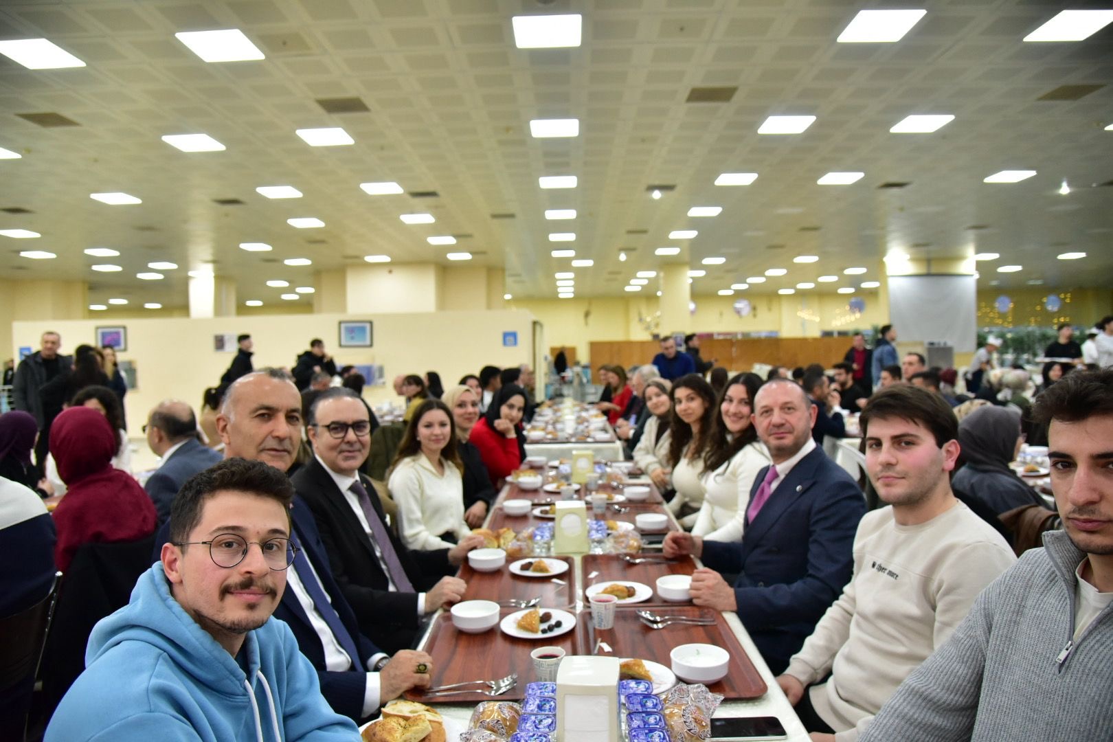 BAÜN’de Ramazan Coşkusu: Öğrenciler İçin İftar Programı Gerçekleştirildi 9
