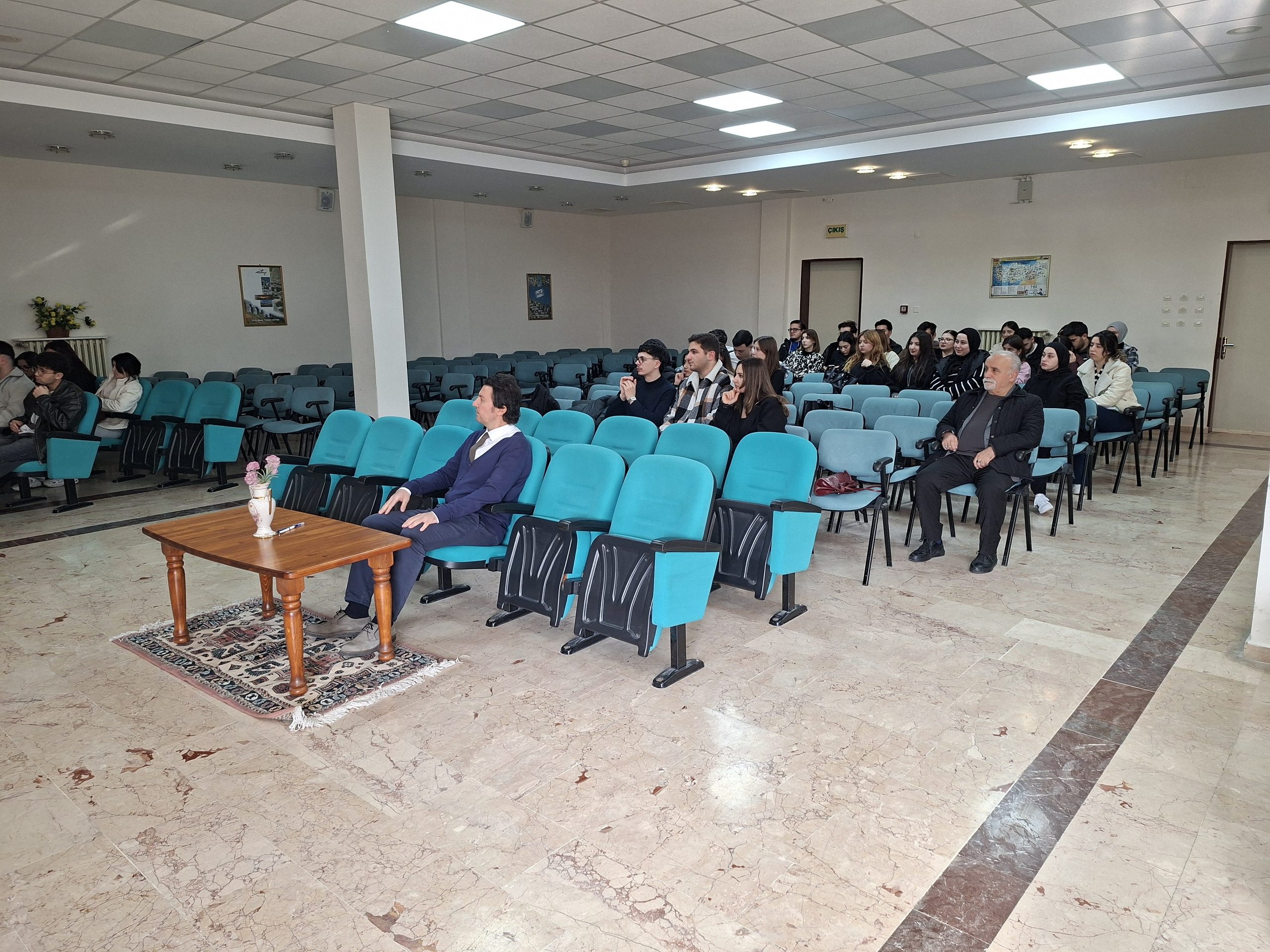 "Tema Park Aktiviteleri ve Tema Parklarda Kariyer Olanakları”  Konulu Seminer Düzenlendi 1