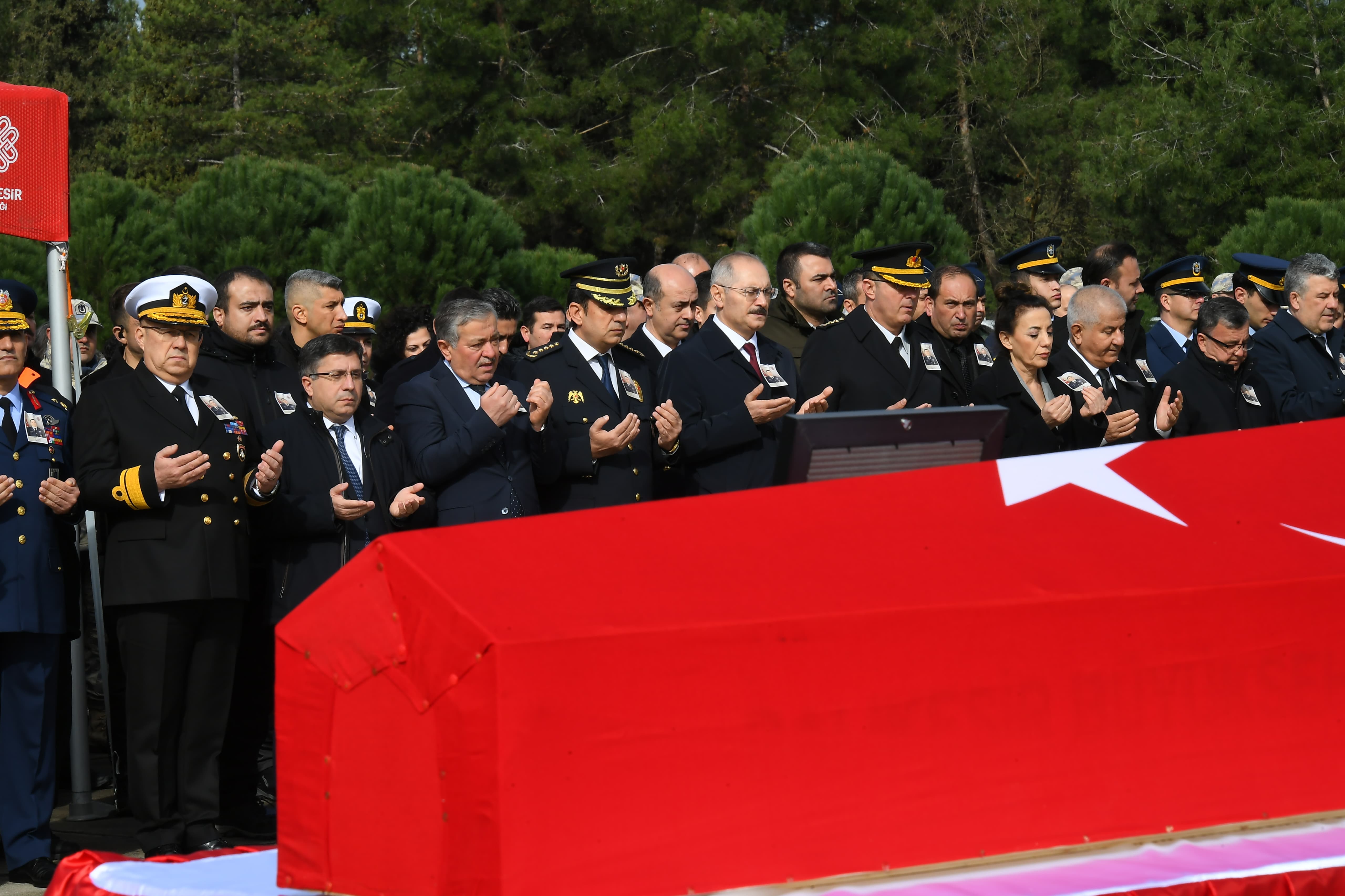 Rektör Oğurlu Şehidimiz İçin Düzenlenen Askeri Törene Katıldı 3