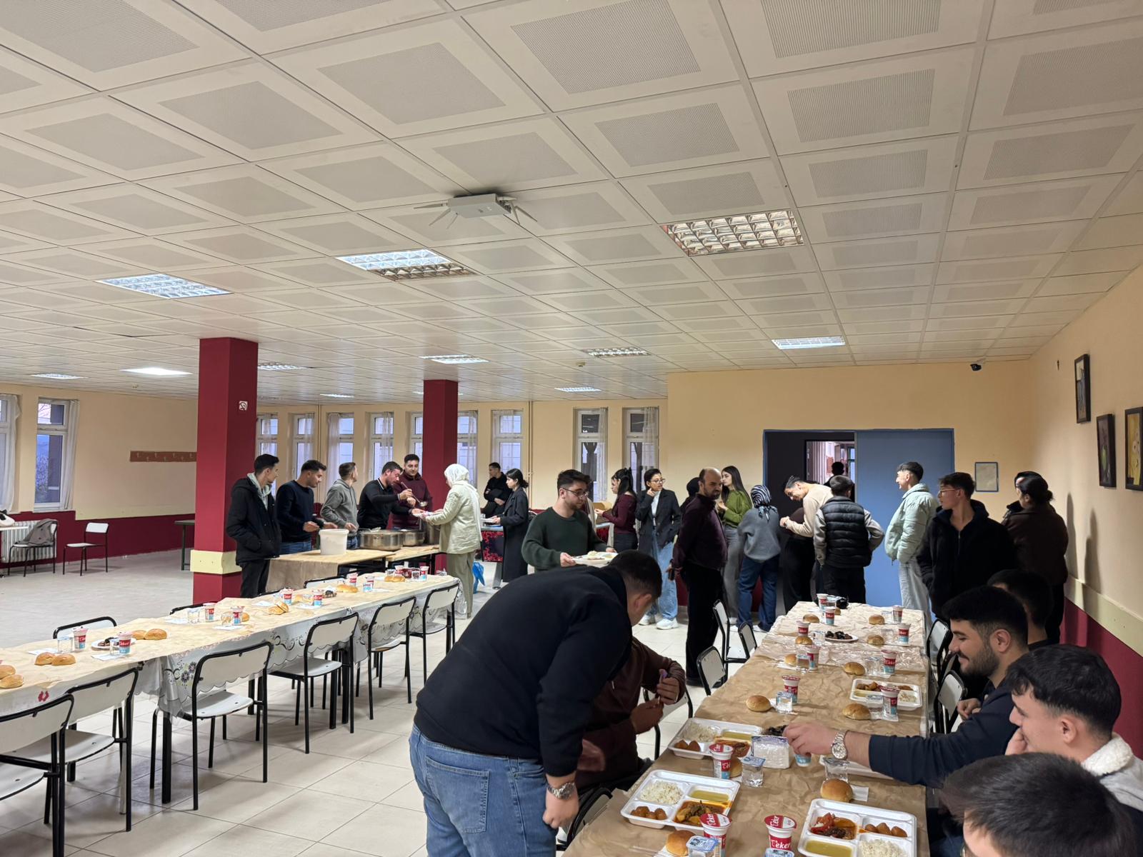 Dursunbey MYO Ormancılık Bölümünden Geleneksel Ramazan İftarı 6