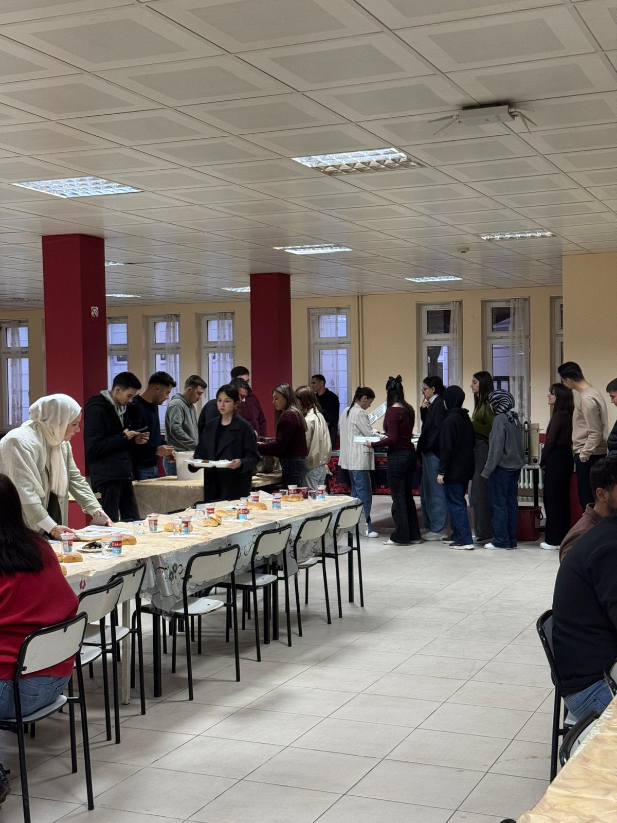 Dursunbey MYO Ormancılık Bölümünden Geleneksel Ramazan İftarı 5