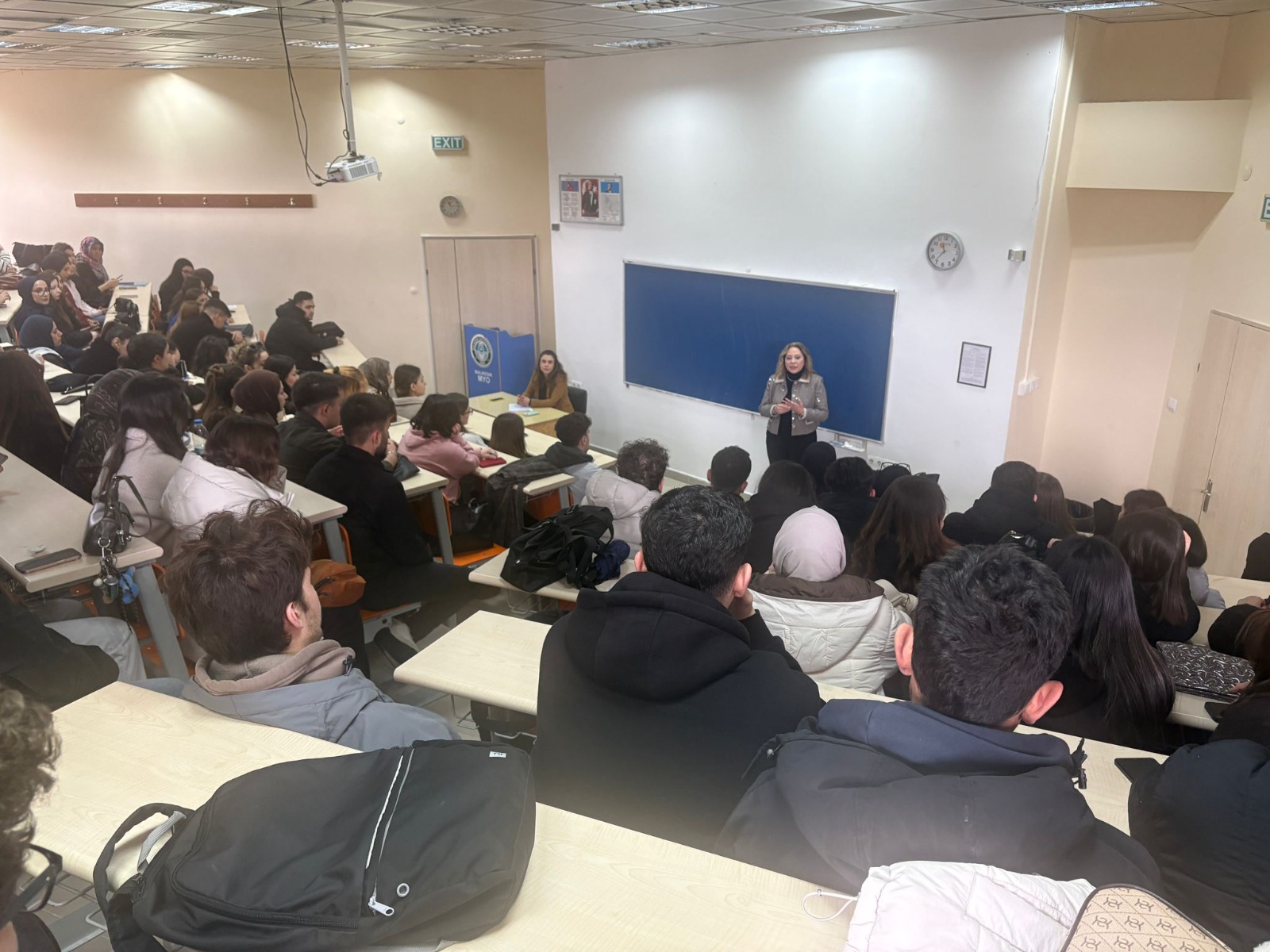Balıkesir MYO’da Müdür-Öğrenci Buluşmaları Gerçekleştirildi 3
