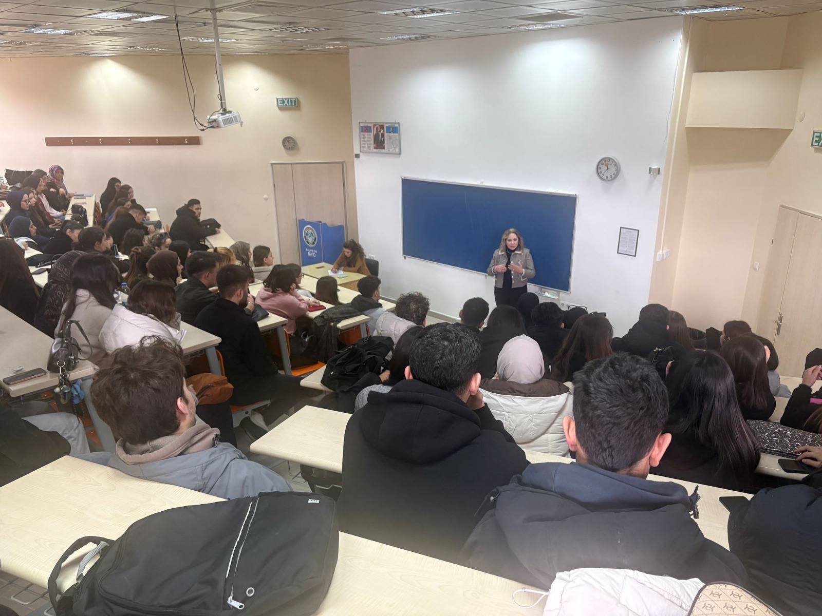 Balıkesir MYO’da Müdür-Öğrenci Buluşmaları Gerçekleştirildi 1