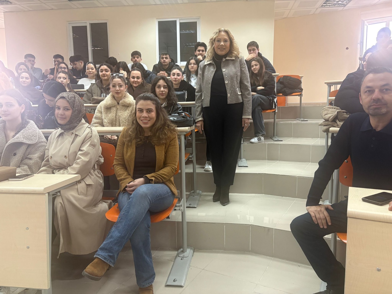 Balıkesir MYO’da Müdür-Öğrenci Buluşmaları Gerçekleştirildi