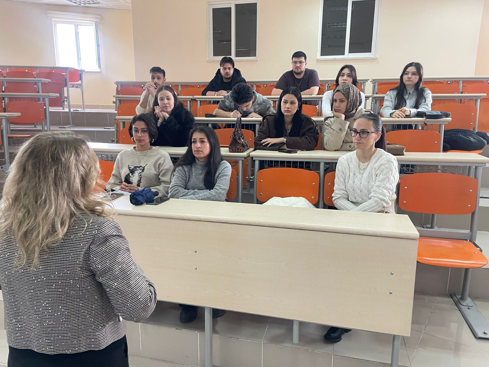 Balıkesir MYO Bölüm Kalite Öğrenci Temsilcileri, Meslek Yüksekokulu Müdürü Doç. Dr. Fatmagül Tolun ile Bir Araya Geldi 1