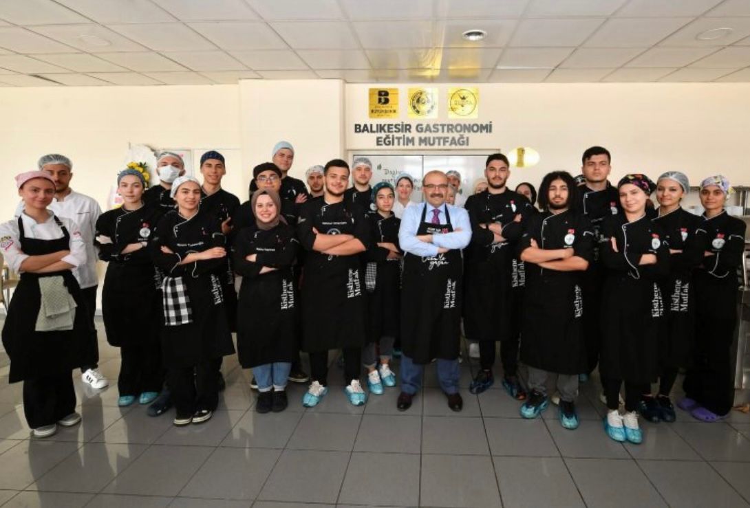 Vali Ustaoğlu BUBFA'da Türk Mutfağı Etkinliklerine Katıldı