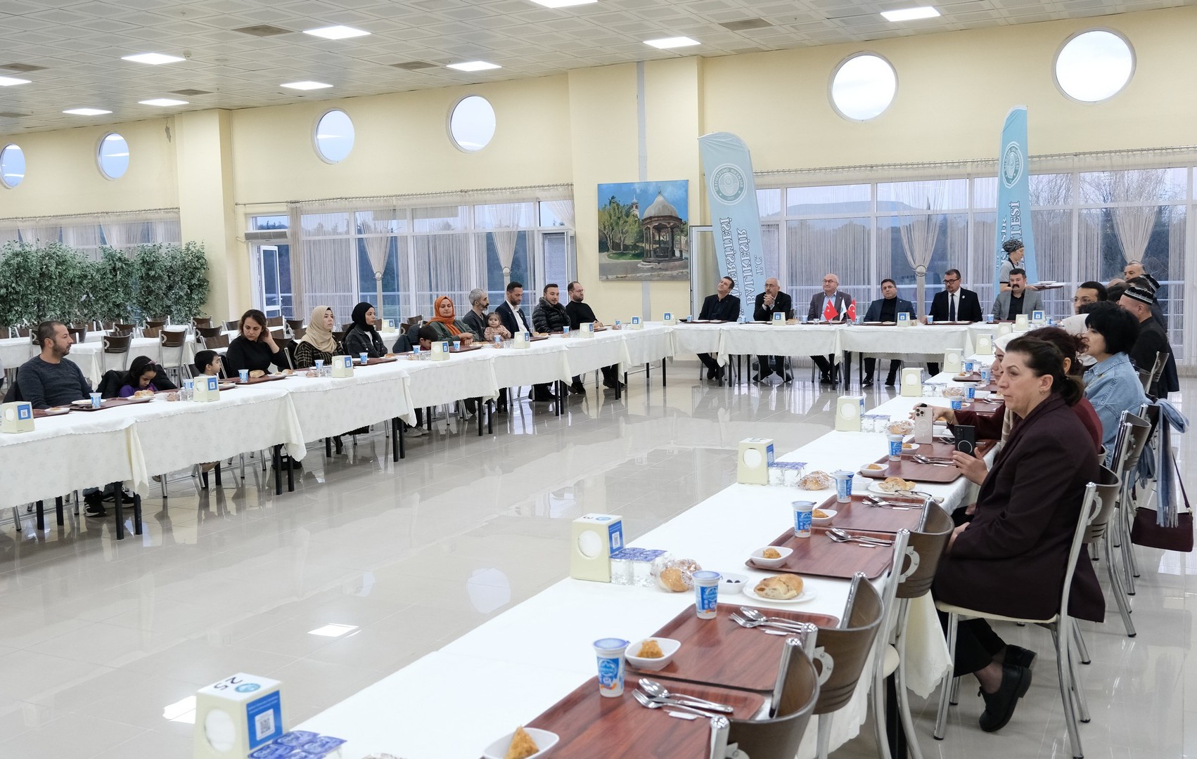 Rektör Oğurlu, BAÜN’lü Şehit Yakınları ve Gazilerle İftar Sofrasında Buluştu 3
