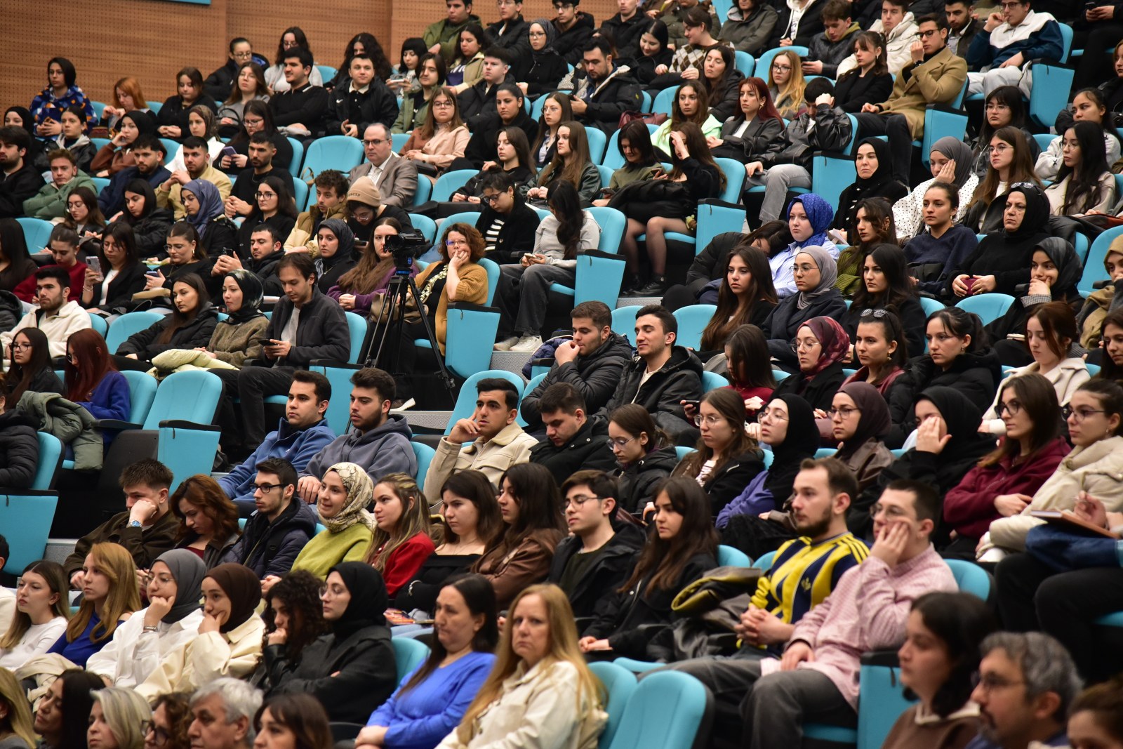 BAÜN’de Gençler İçin IBAN Suistimallerine Dikkat Çeken Panel: “Siber ve Finansal Suçlar Kıskacında Gençlik” 8