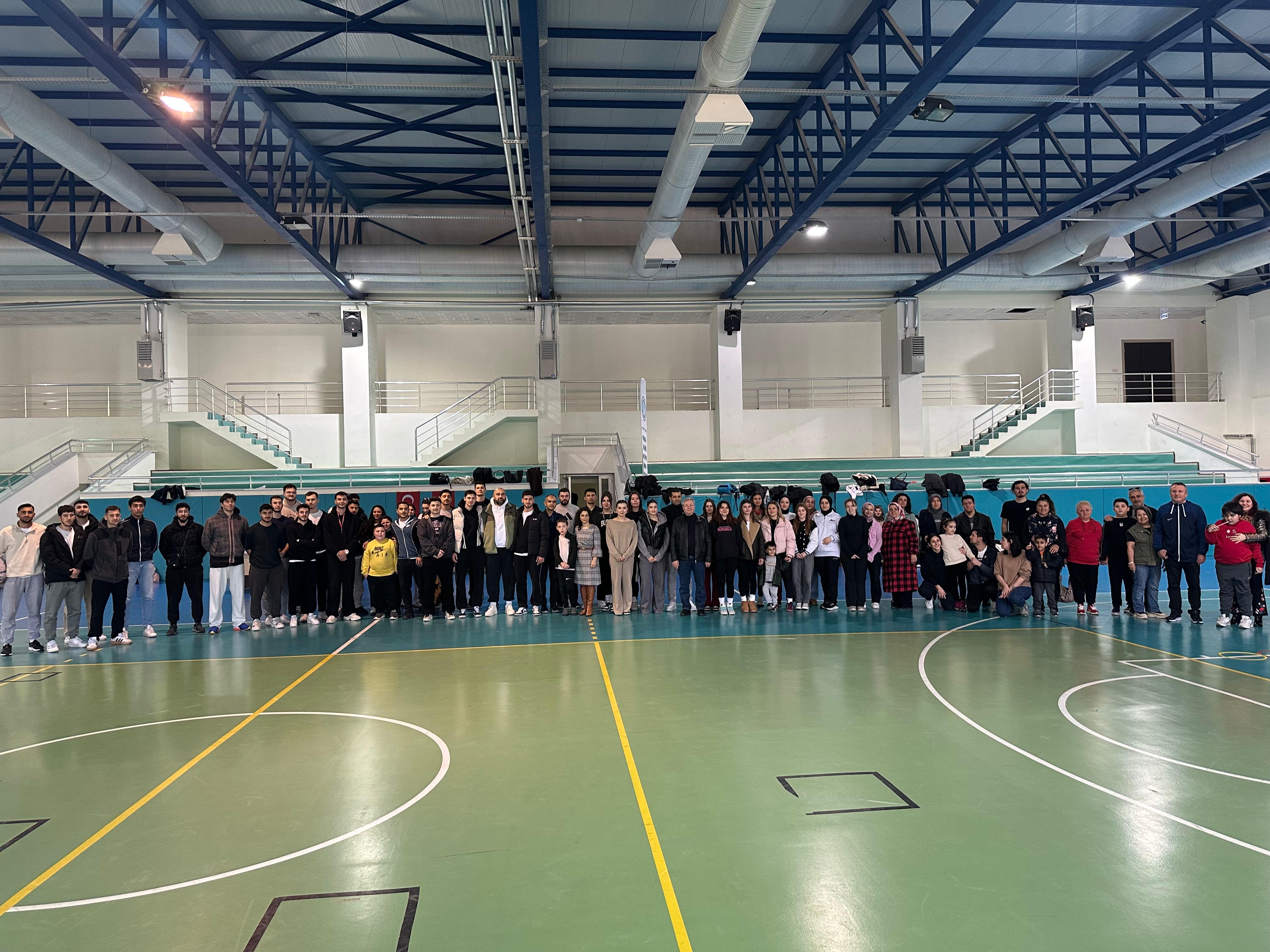 “Sporla Gülümsüyoruz-Güçlü Bedenler, Mutlu Yüzler” Projesi İlk Dersini yaptı.
