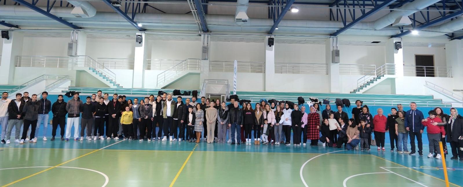 "Sporla Gülümsüyoruz – Güçlü Bedenler, Mutlu Yüzler” sloganıyla bir araya geldik. 