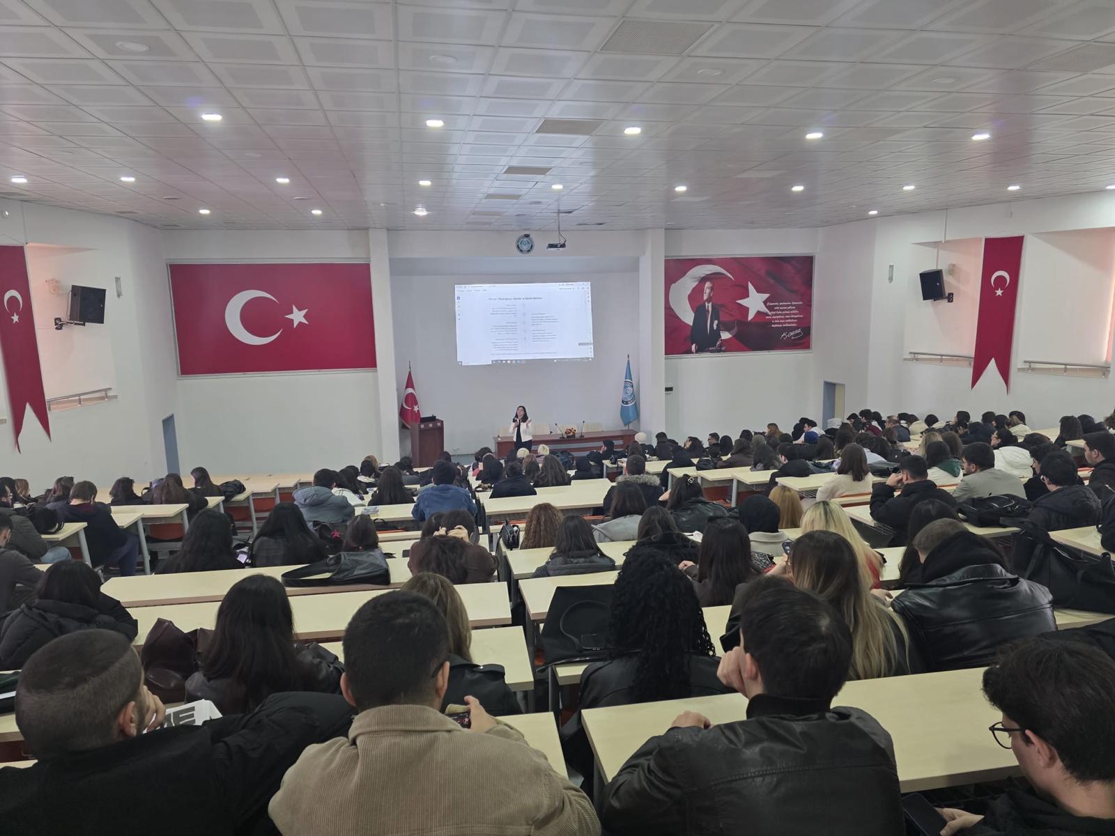 Kariyer Merkezleri: Geleceğe Yön Veren Köprüler Semineri-Fen Edebiyat Fakültesi