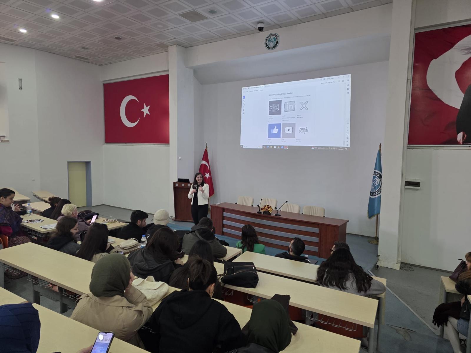 Kariyer Merkezleri: Geleceğe Yön Veren Köprüler Semineri-Fen Edebiyat Fakültesi 2