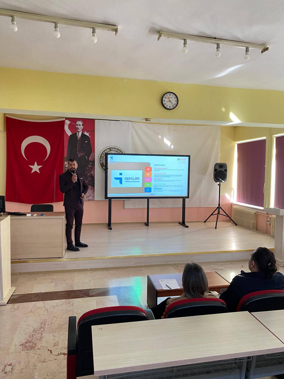 Seminar on CV Preparation, Interview, and Job Search Skills Held at Edremit Vocational School 4