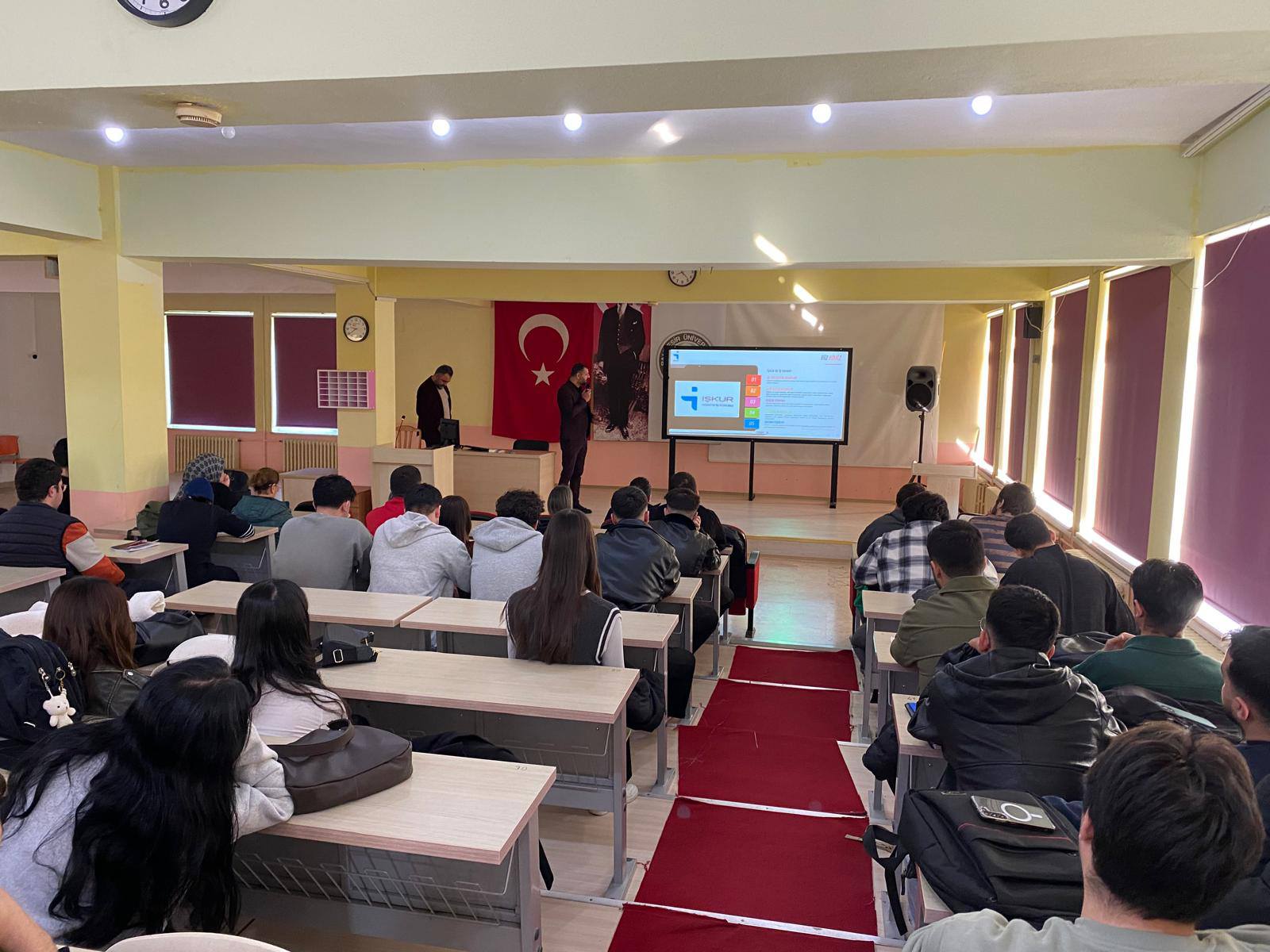 Seminar on CV Preparation, Interview, and Job Search Skills Held at Edremit Vocational School 5