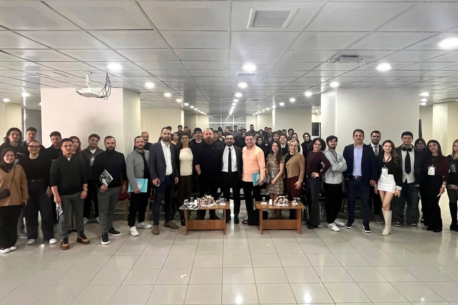 BUBFA Mezun İstihdam Ofisi Koordinatörlüğünde Gerçekleştirilen 9. Kariyer Günleri Etkinlikleri Vasıtasıyla Öğrenciler Sektör Temsilcileri ile Buluştu 2