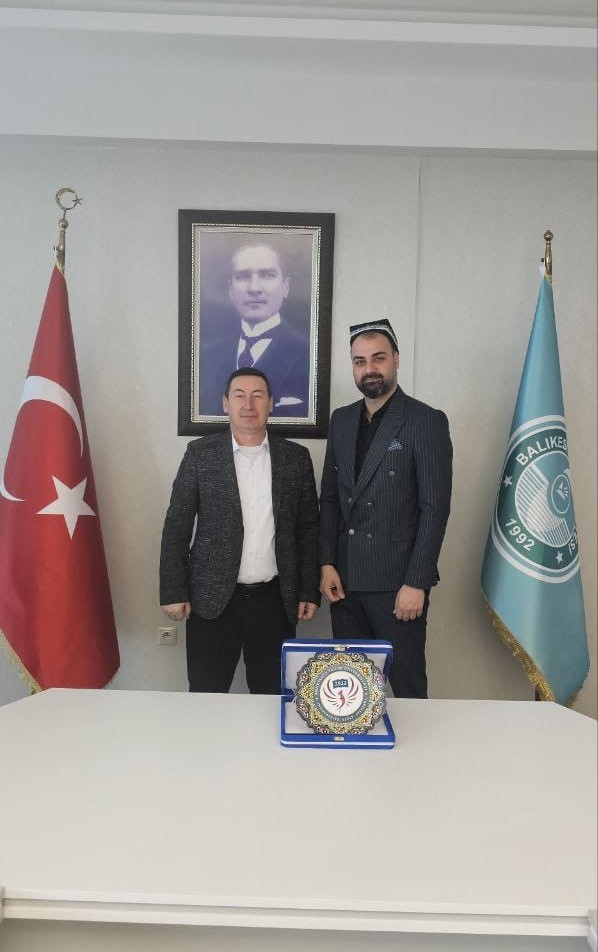 Özbekistan Rönesans Eğitim Üniversitesi Heyeti ile Tömer Müdürü Dr. Nazmi Şen Toplantıda Bir Araya Geldi