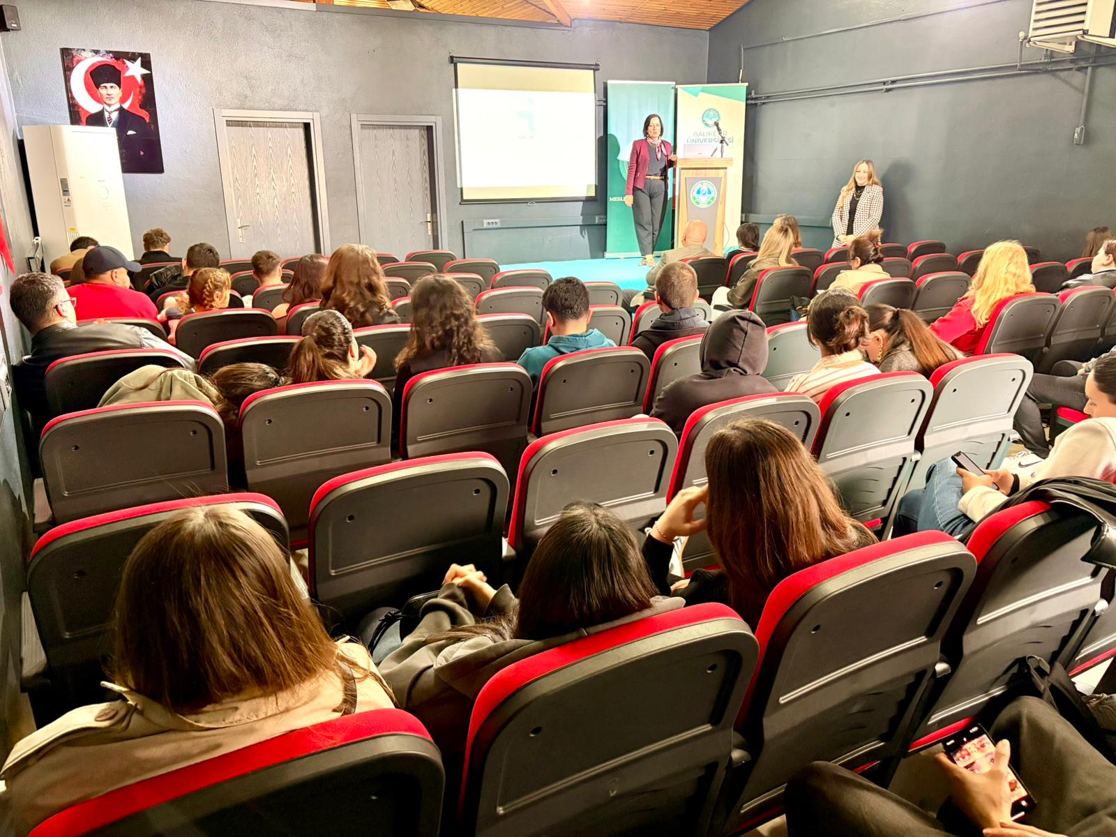 İş Arama Becerileri CV Hazırlama ve Mülakat Teknikleri Semineri