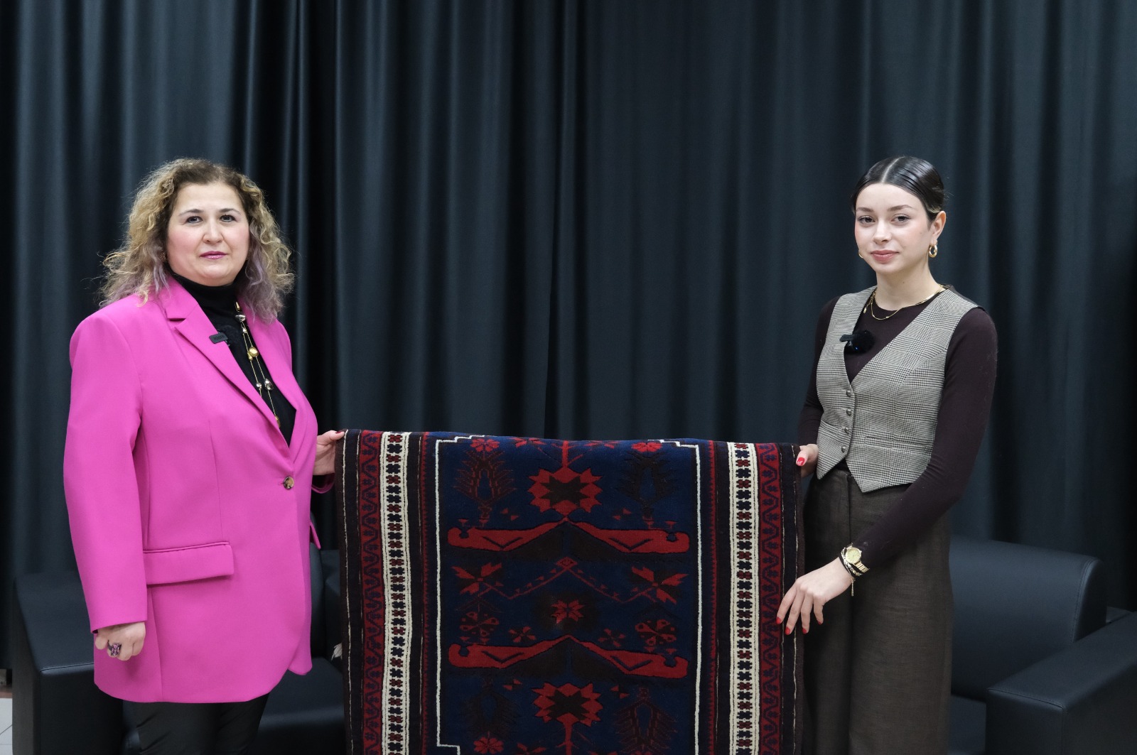 BAÜN Sındırgı MYO Öğrencilerinden Kültürel Miras ve Erişilebilirliği Halı Motiflerinde Buluşturan TÜBİTAK Projesi 2
