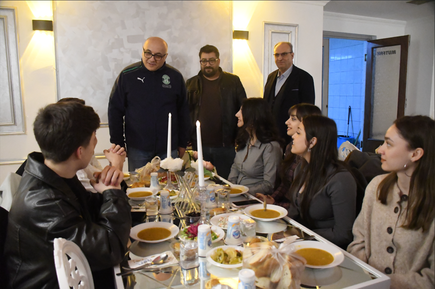 Hukuk Fakültesi Mezun ve Öğrencileri İftar Sofrasında Buluştu 4