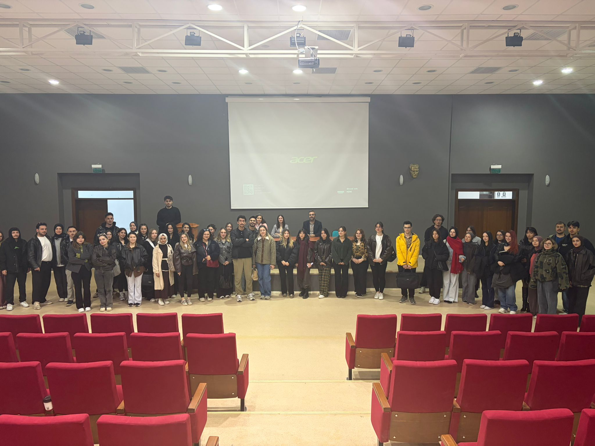 The 2025-2026 Spring Semester Graphic Arts Student Meeting took place.