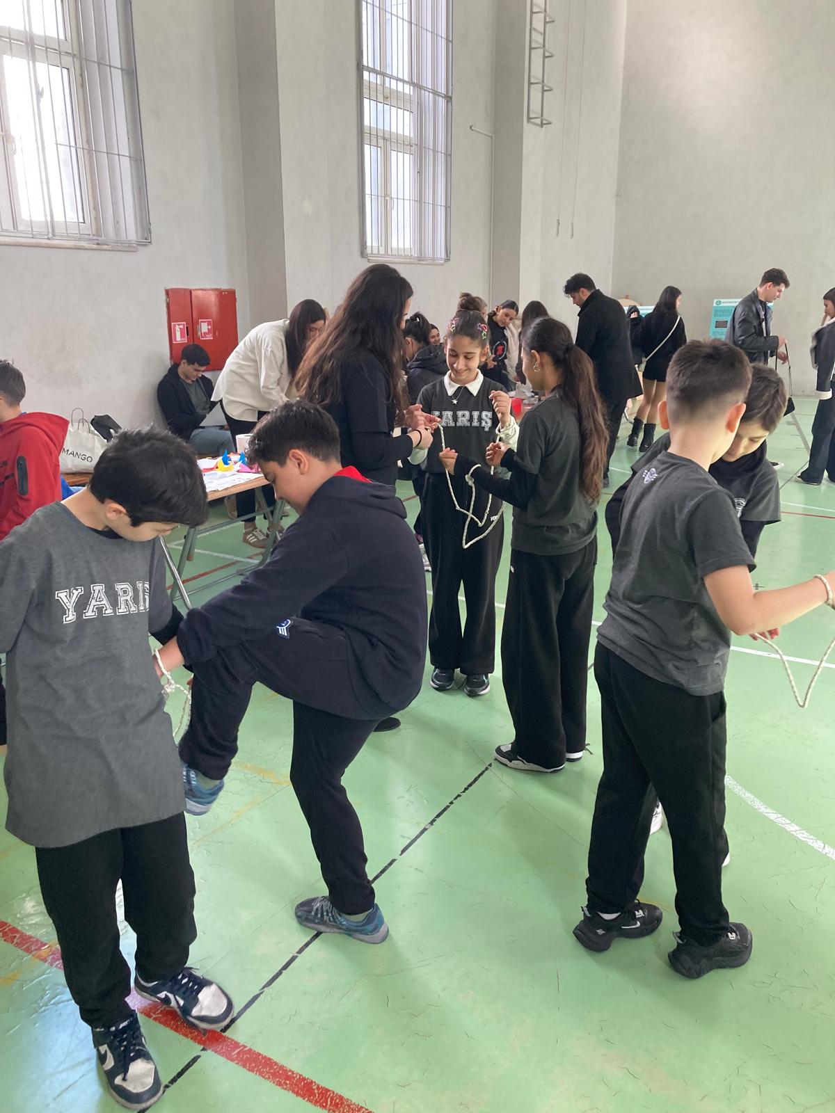Matematik Eğitimi Anabilim Dalı Tarafından Düzenlenen Dünya Matematik Günü Etkinlikleri Coşkuyla Gerçekleştirildi. 15