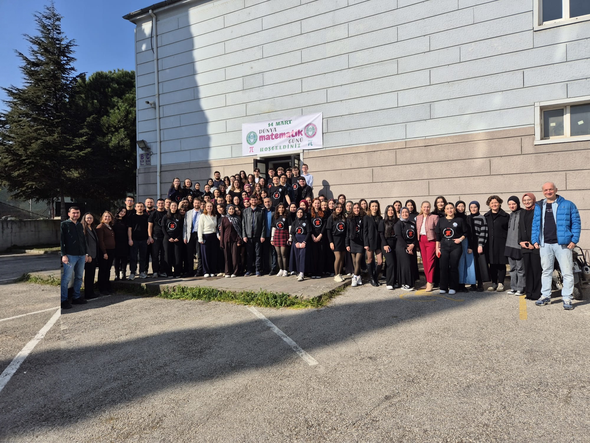 Matematik Eğitimi Anabilim Dalı Tarafından Düzenlenen Dünya Matematik Günü Etkinlikleri Coşkuyla Gerçekleştirildi. 1