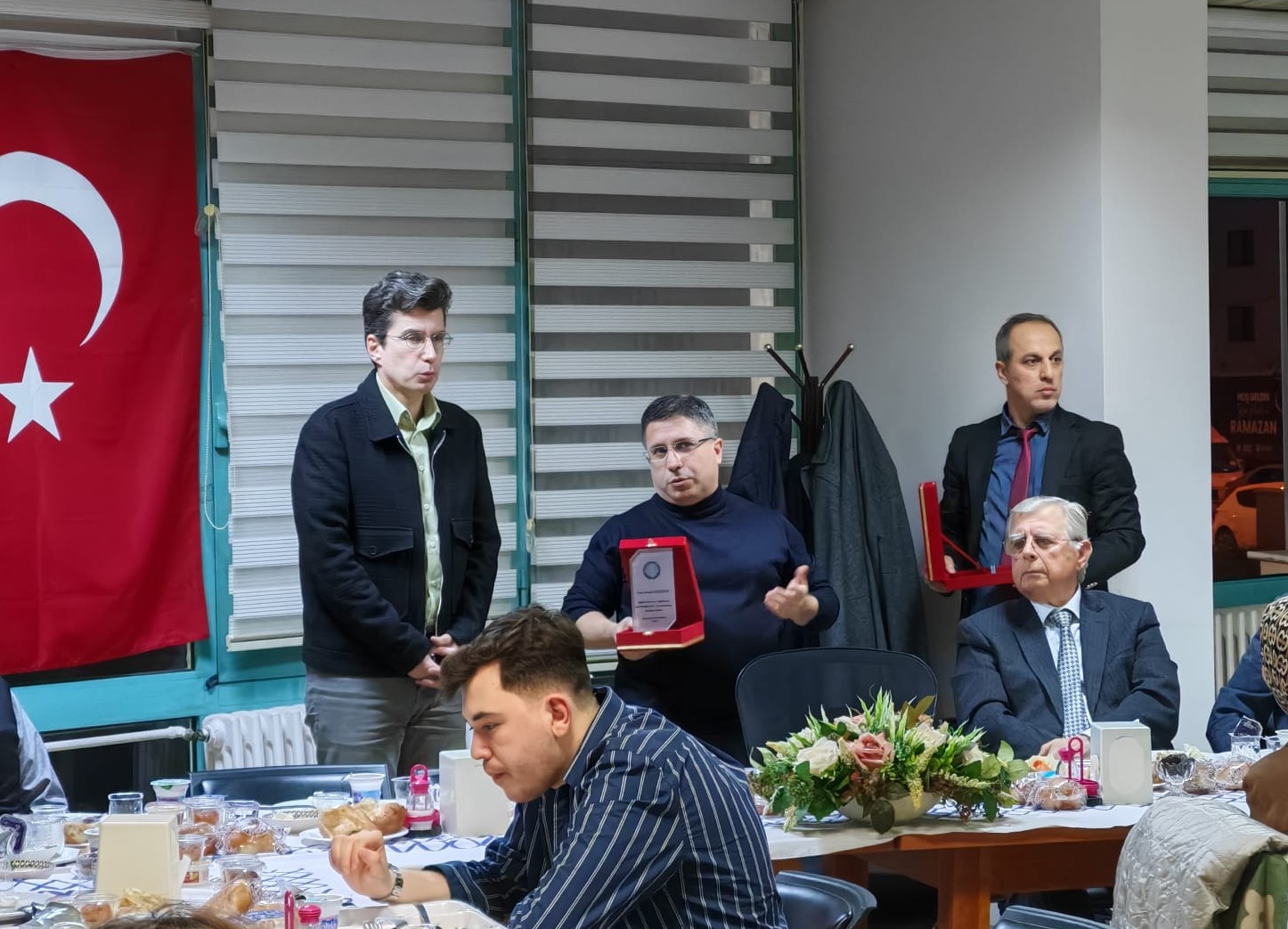 Balıkesir Üniversitesi Vakfından Öğrencilerle İftar Buluşması 5