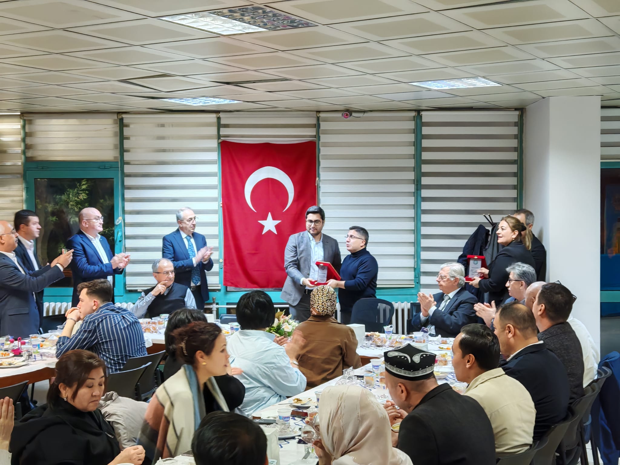 Balıkesir Üniversitesi Vakfından Öğrencilerle İftar Buluşması 8