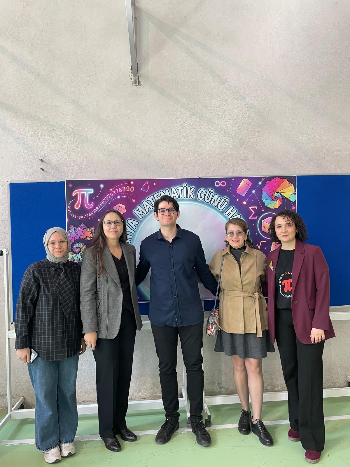 Matematik Eğitimi Anabilim Dalı Tarafından Düzenlenen Dünya Matematik Günü Etkinlikleri Coşkuyla Gerçekleştirildi. 43