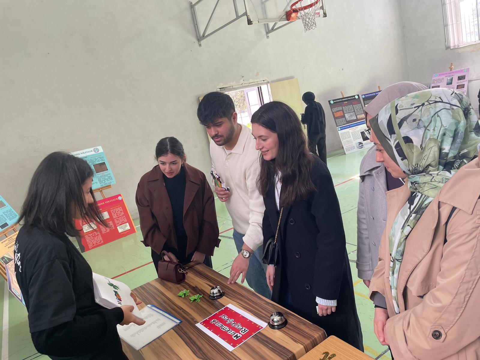 Matematik Eğitimi Anabilim Dalı Tarafından Düzenlenen Dünya Matematik Günü Etkinlikleri Coşkuyla Gerçekleştirildi. 35