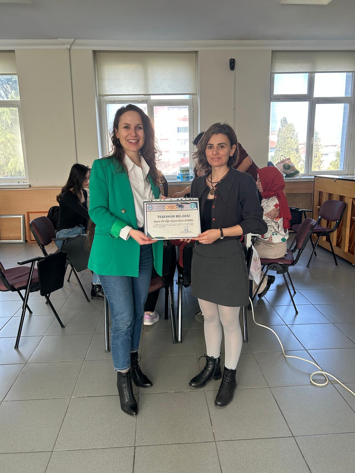 Dr.Öğr.Üyesi Esra Aydın Yürütücülüğünde NEF'te İleri Dönüşüm Çerçeve Atölyesi Gerçekleştirildi. 4